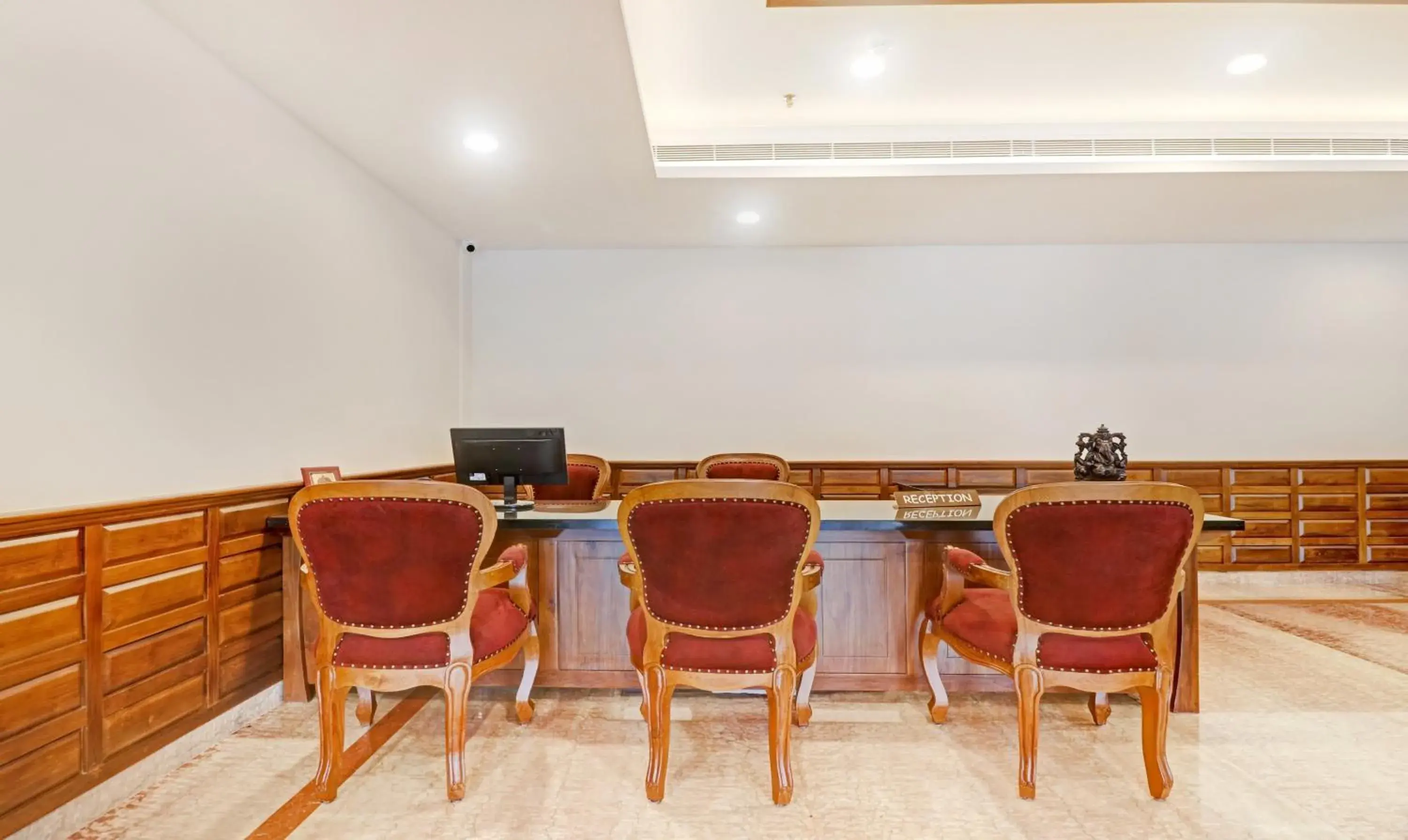 Lobby or reception in Treebo Premium Vahada 7 Minutes Drive From Ambalapuzha Sree Krishna Swamy Temple Lobby or reception in Treebo Premium Vahada 7 Minutes Drive From Ambalapuzha Sree Krishna Swamy Temple
