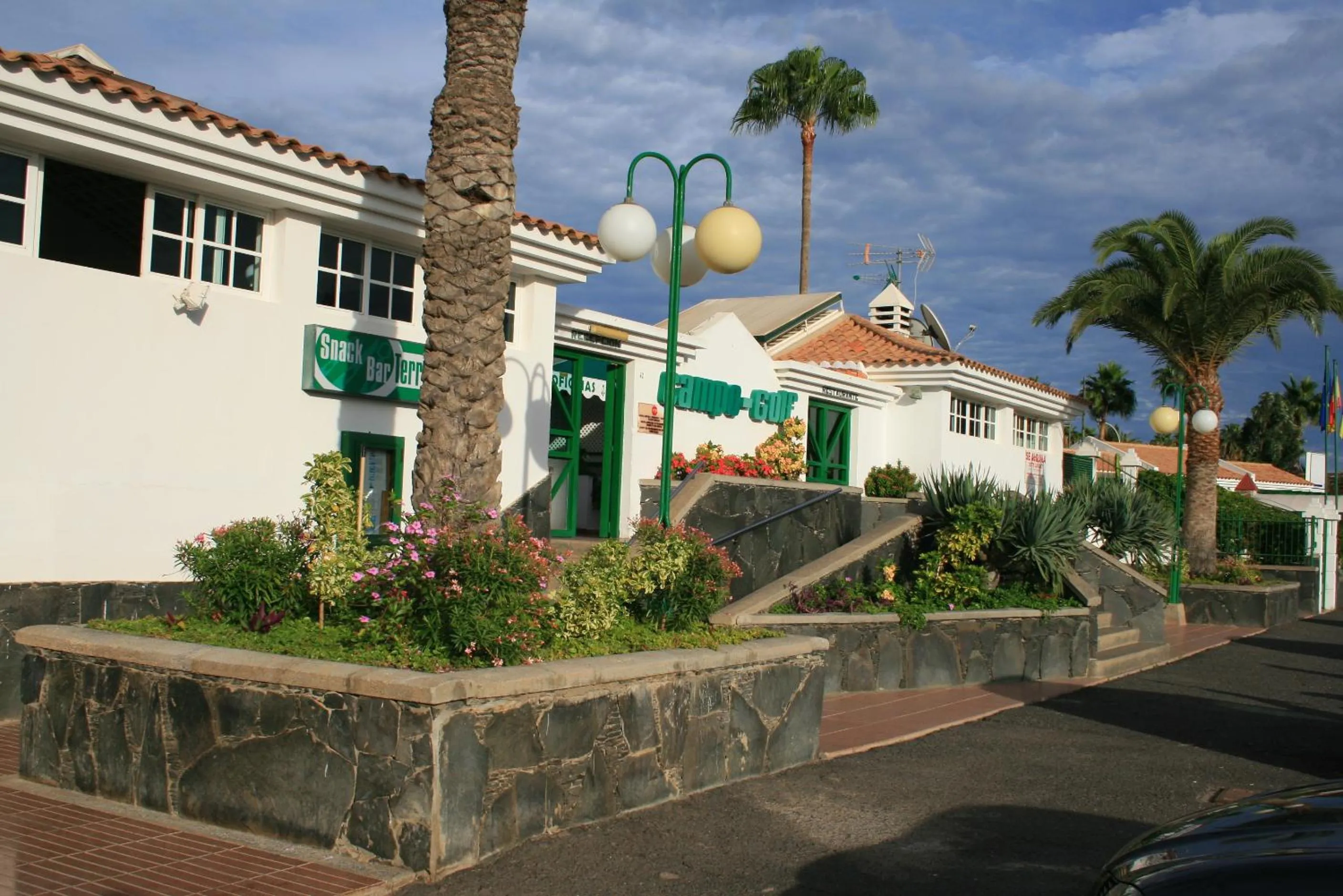 Facade/entrance in Bungalows Campo Golf
