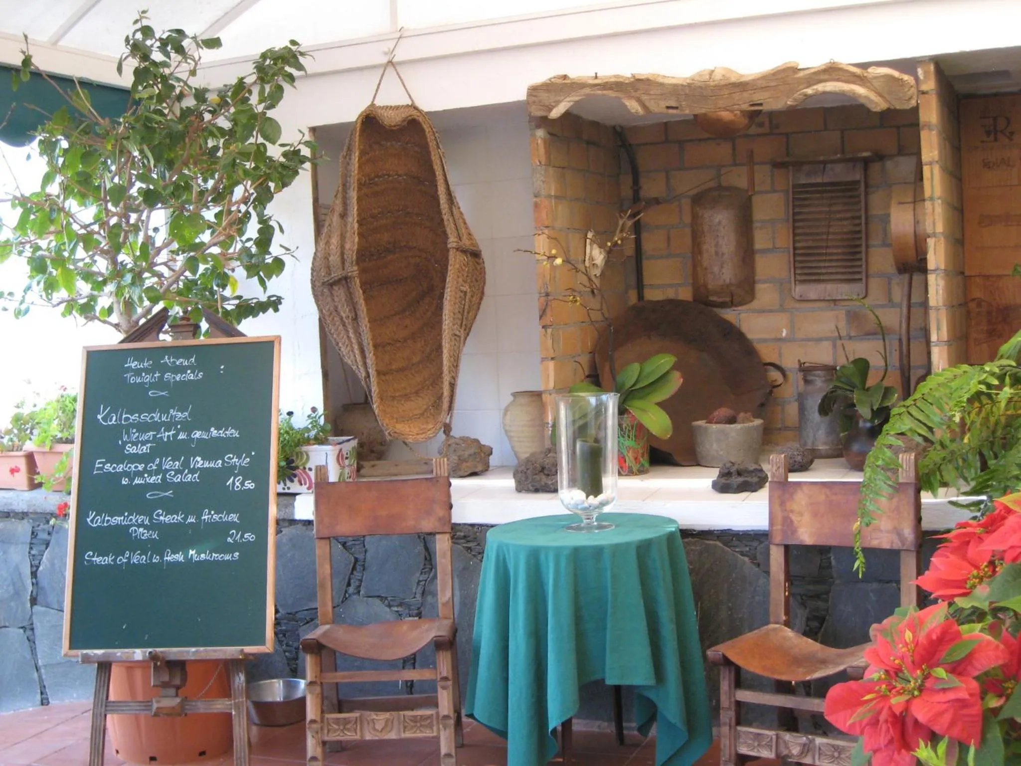 Restaurant/places to eat in Bungalows Campo Golf