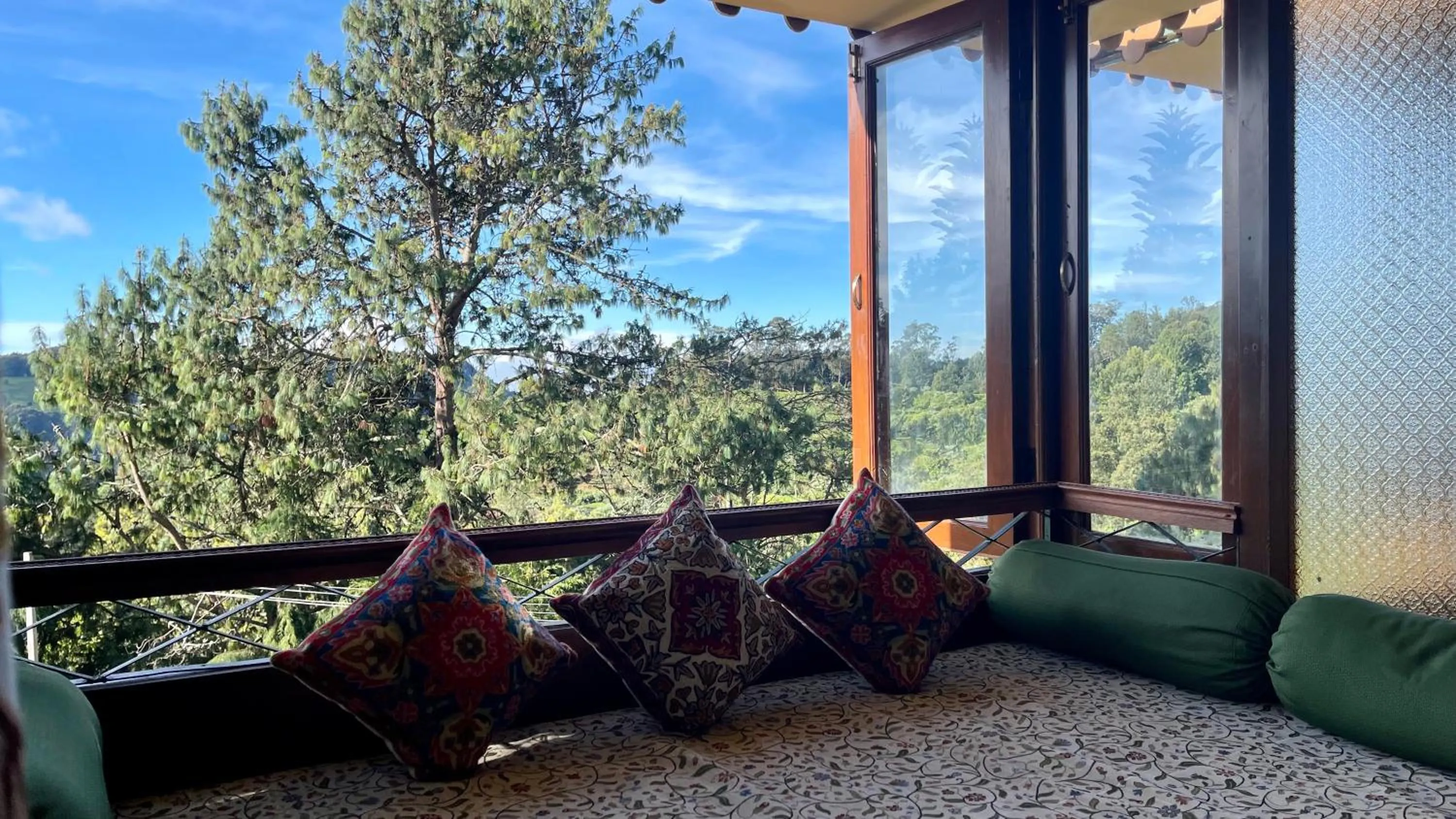 Seating area in Habba Kadal Kashmiri Heritage Hotel & Hub