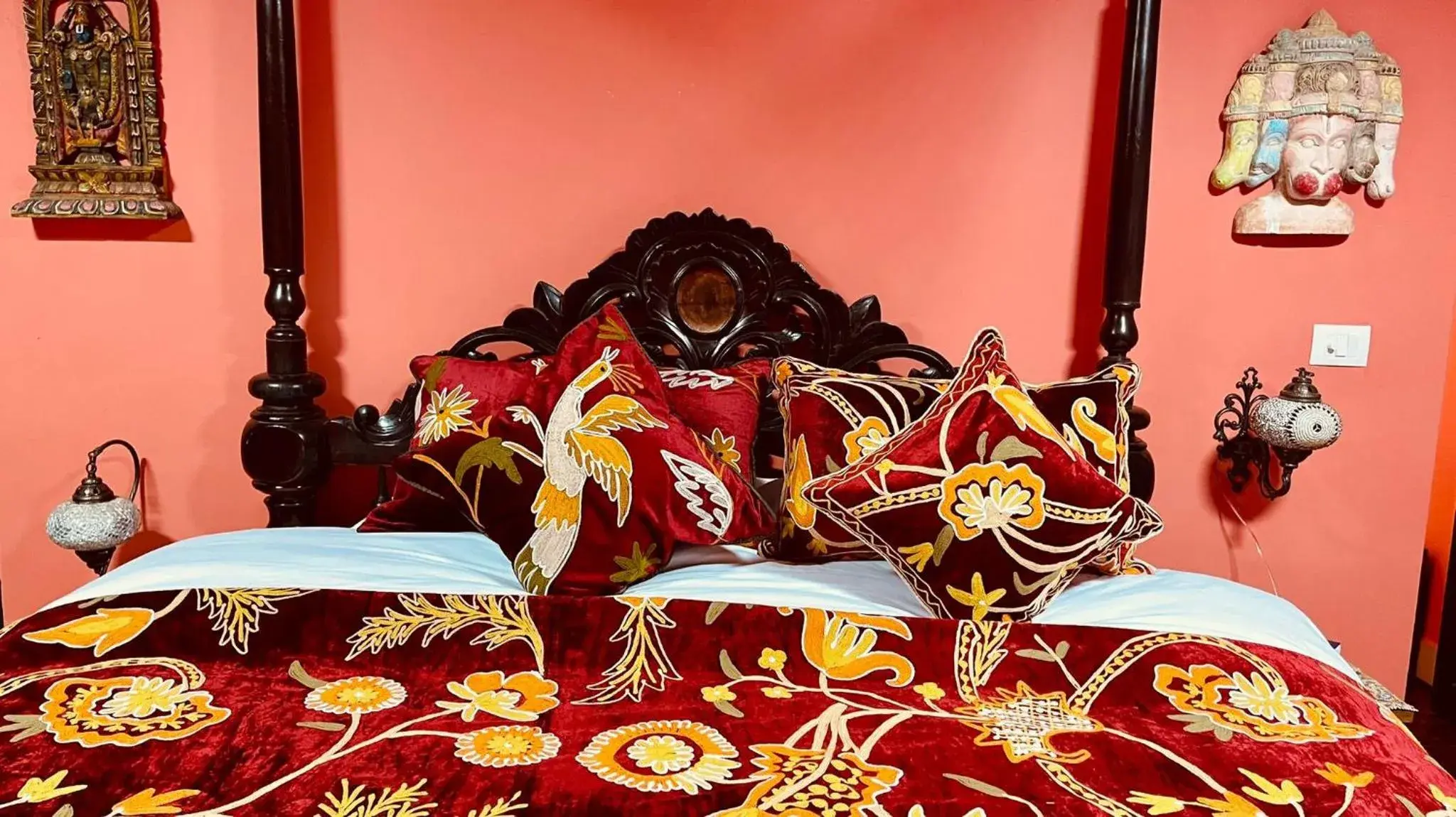 Family Suite in Habba Kadal Kashmiri Heritage Hotel & Hub Family Suite in Habba Kadal Kashmiri Heritage Hotel & Hub