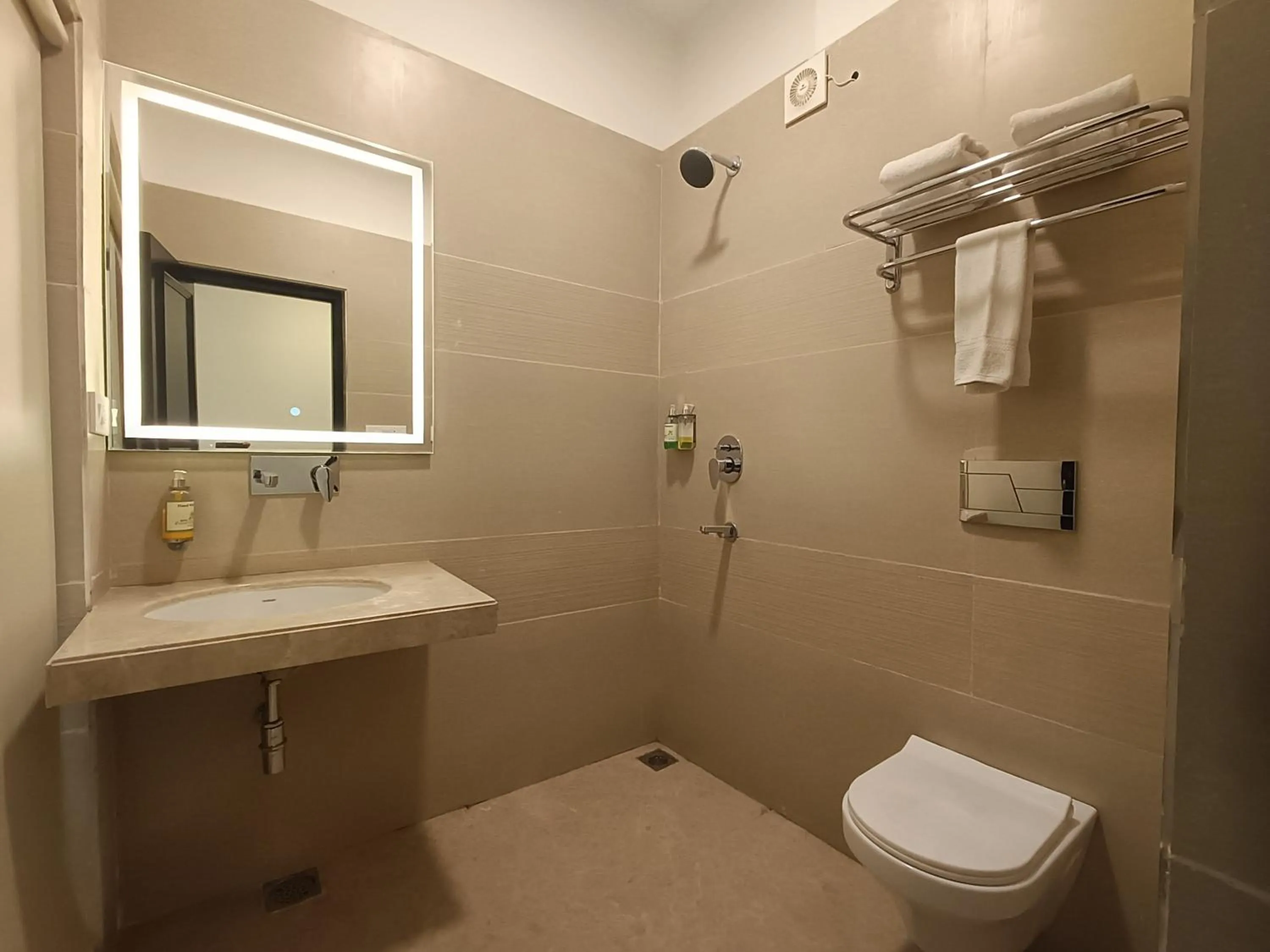 Hotel Green Castle (Heritage Hotel)