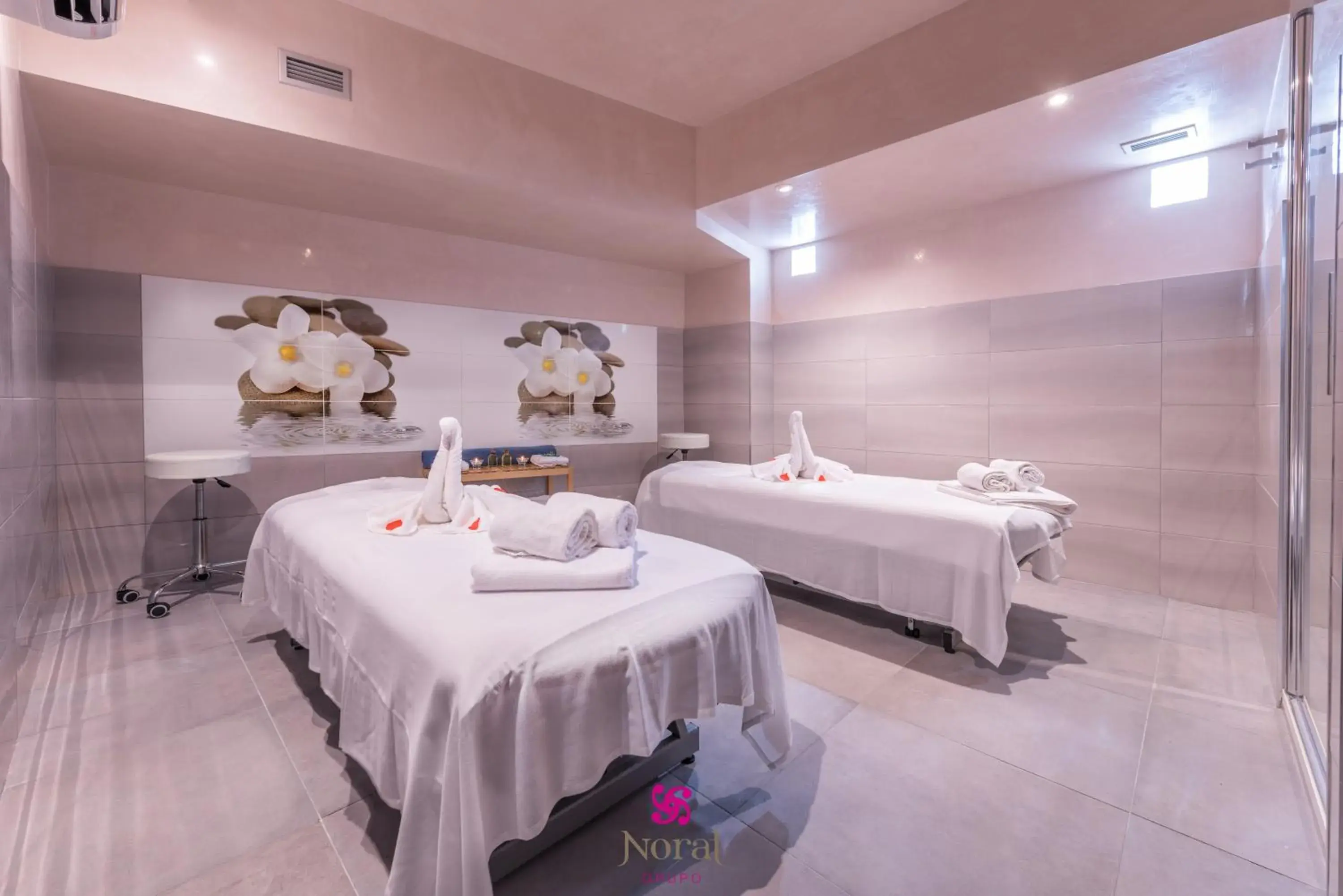 Massage, Bed in Hotel Spa Norat O Grove 3* Superior Massage, Bed in Hotel Spa Norat O Grove 3* Superior