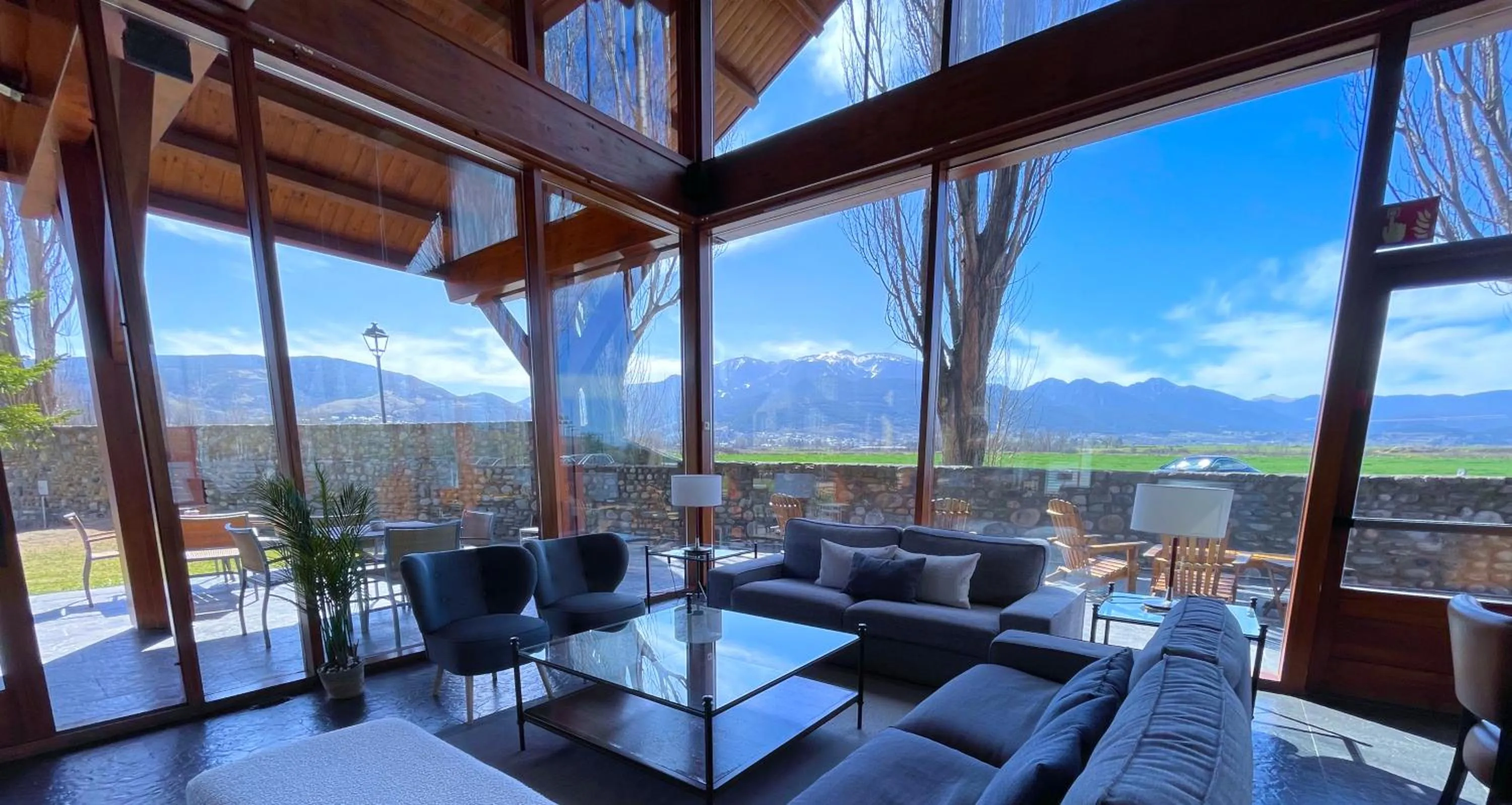 Mountain view in Hotel Fontanals Golf