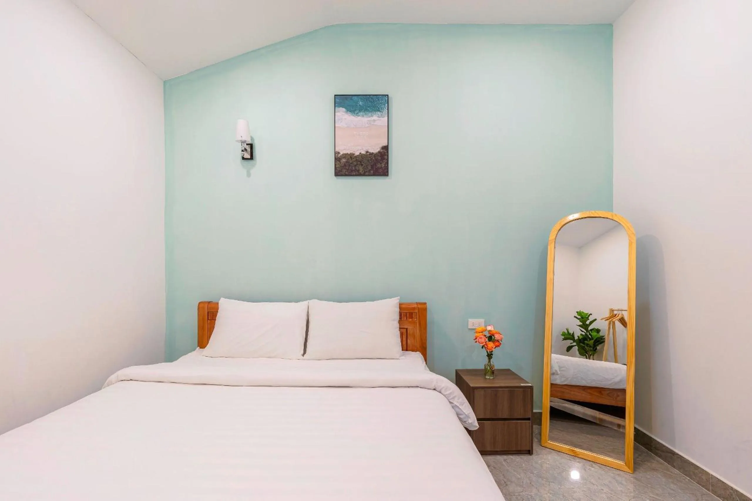 Bedroom, Bed in Nhat Minh Hotel Dalat