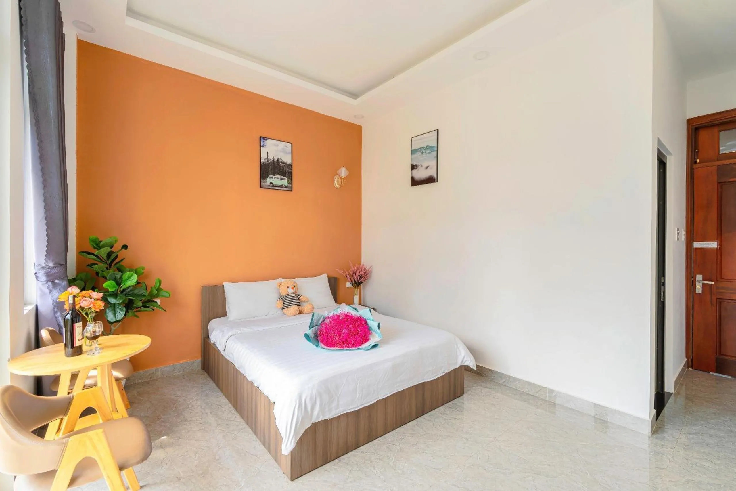 Bedroom, Bed in Nhat Minh Hotel Dalat