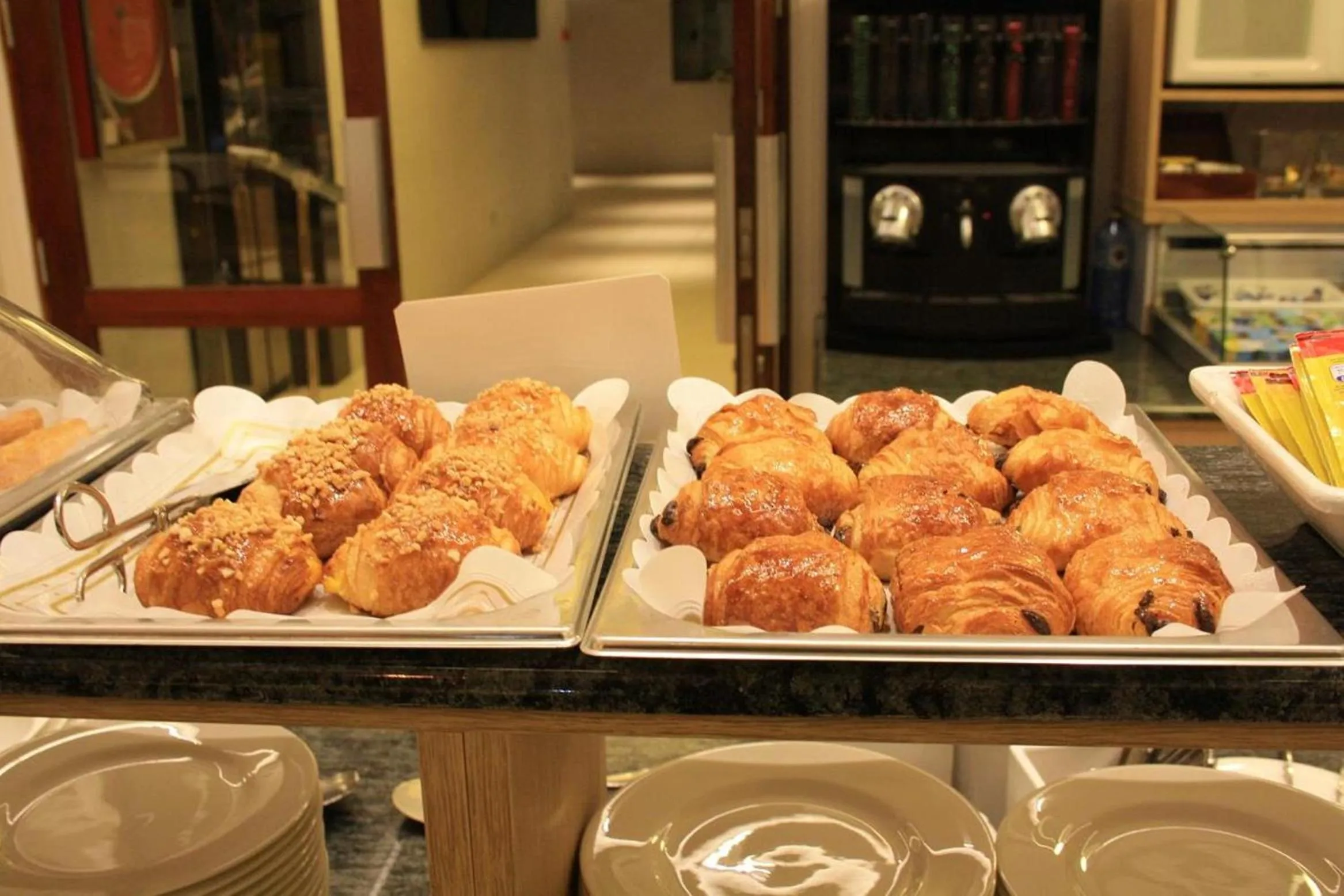 Restaurant/places to eat in Las Rocas Playa Hotel