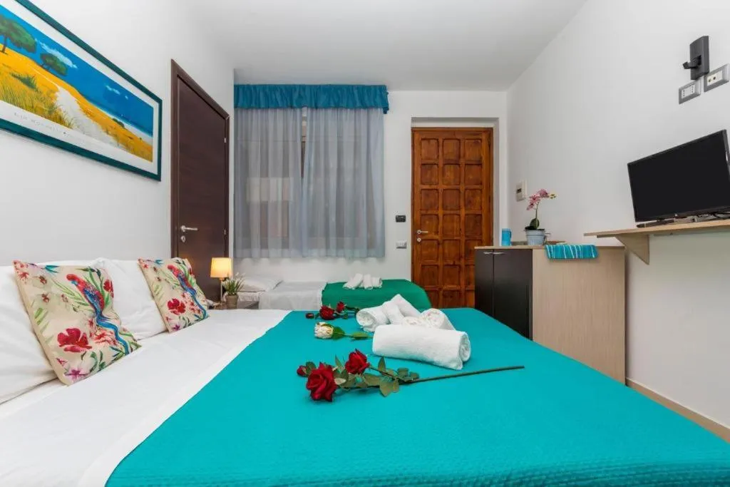 Bed in Sirina House Taormina