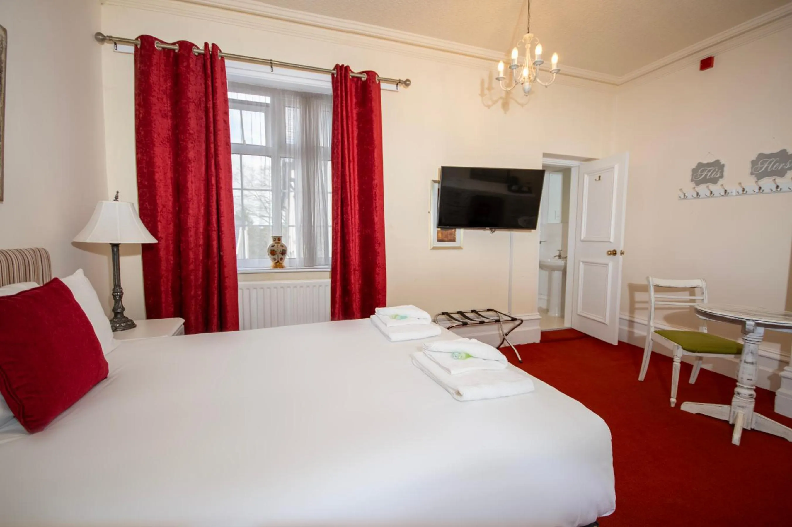 Bed in Northop Hall Country House Hotel