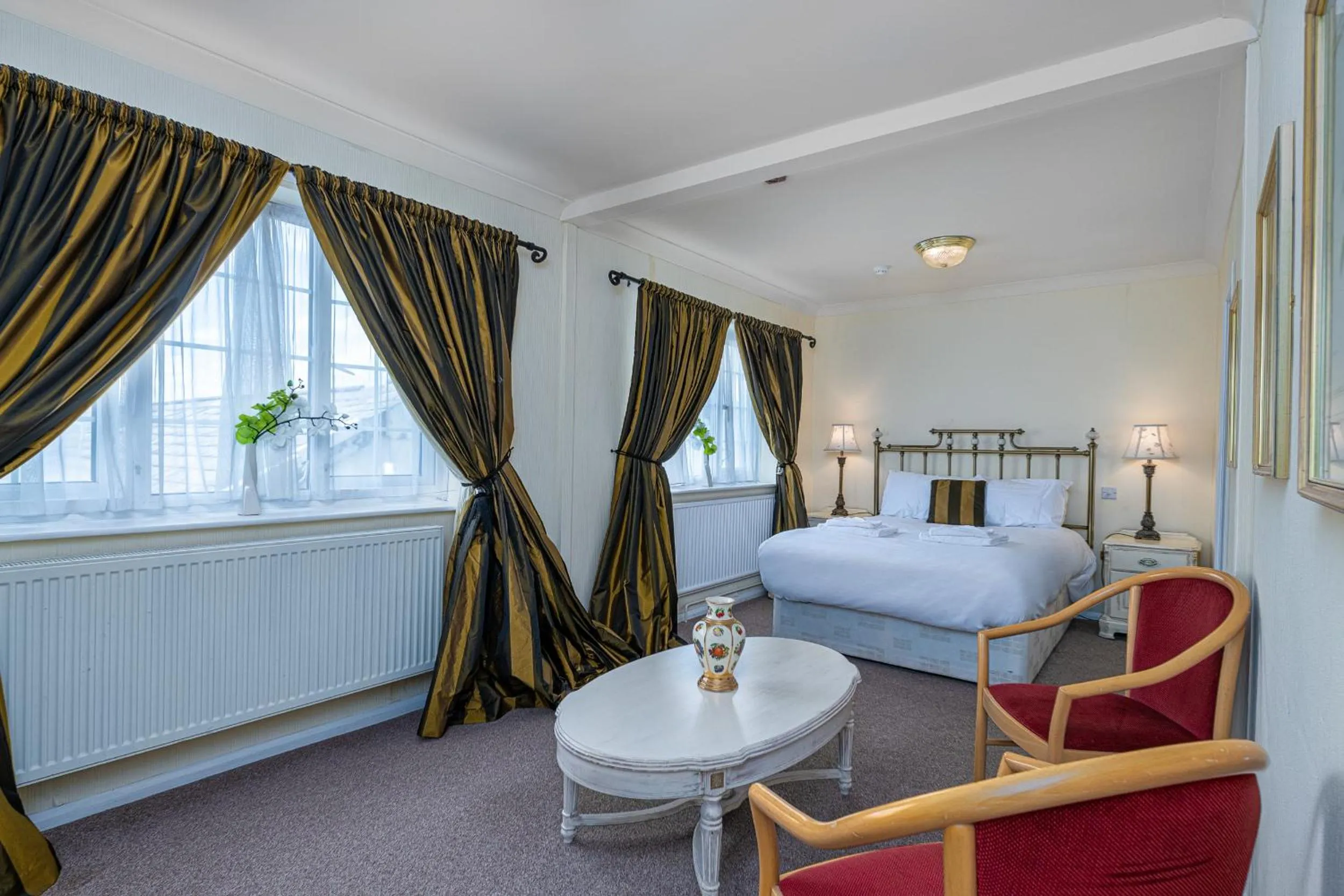 Photo of the whole room, Bed in Northop Hall Country House Hotel