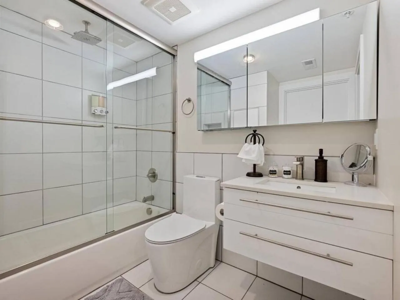 Bathroom in Luxury 4-Bedroom Retreat in the Heart of Over the Rhine