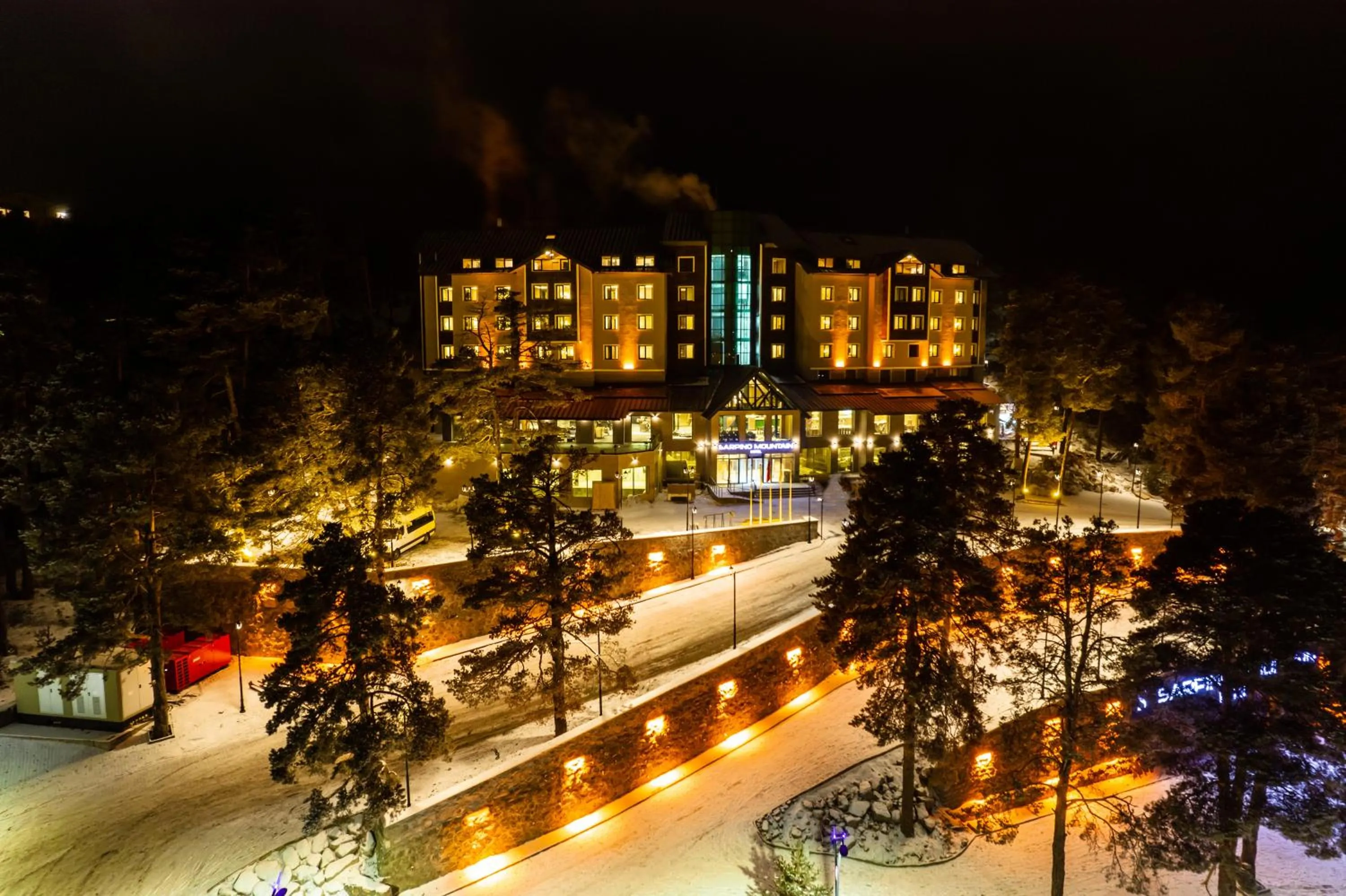Night in SARPİNO MOUNTAİN HOTEL
