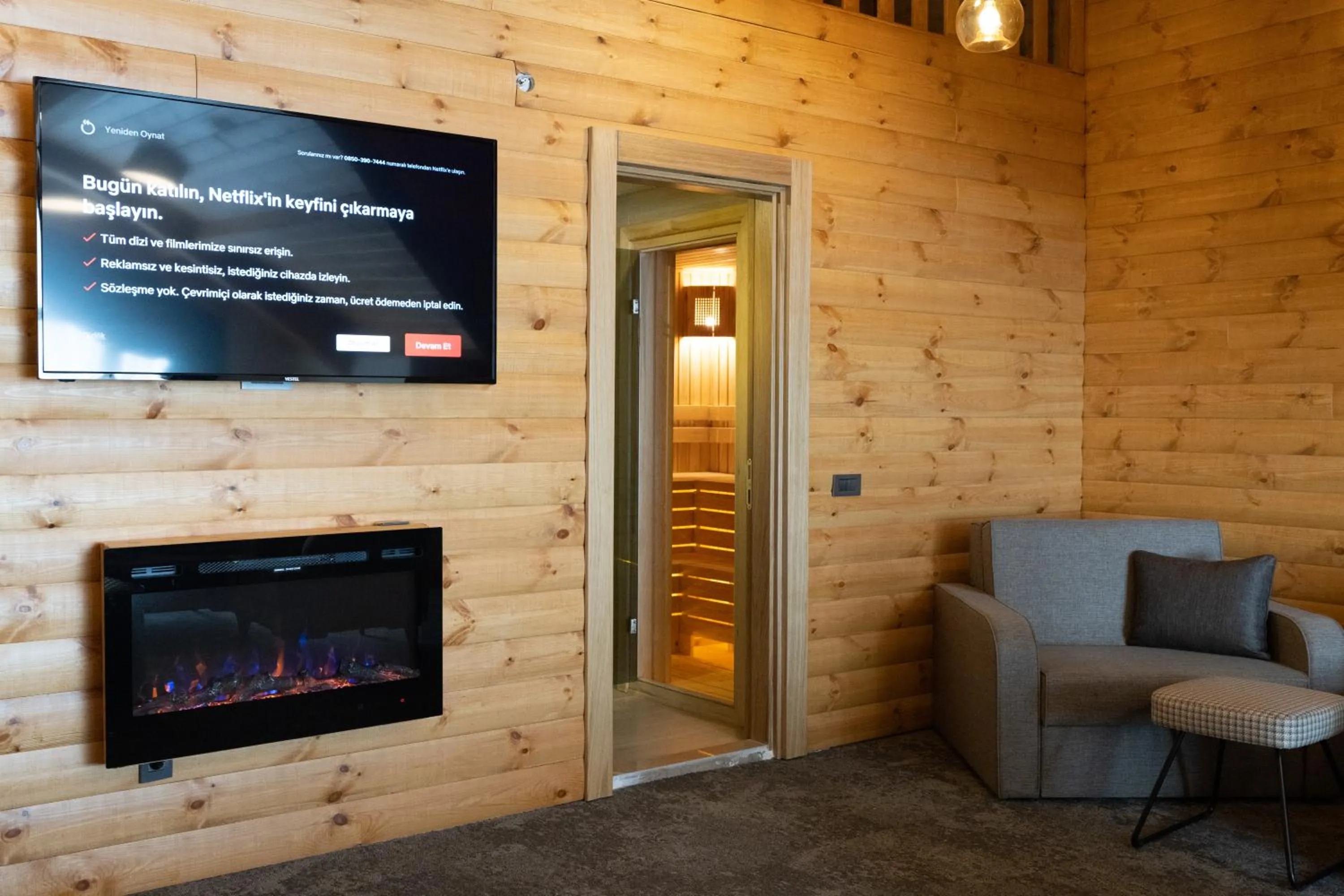 TV and multimedia in SARPİNO MOUNTAİN HOTEL