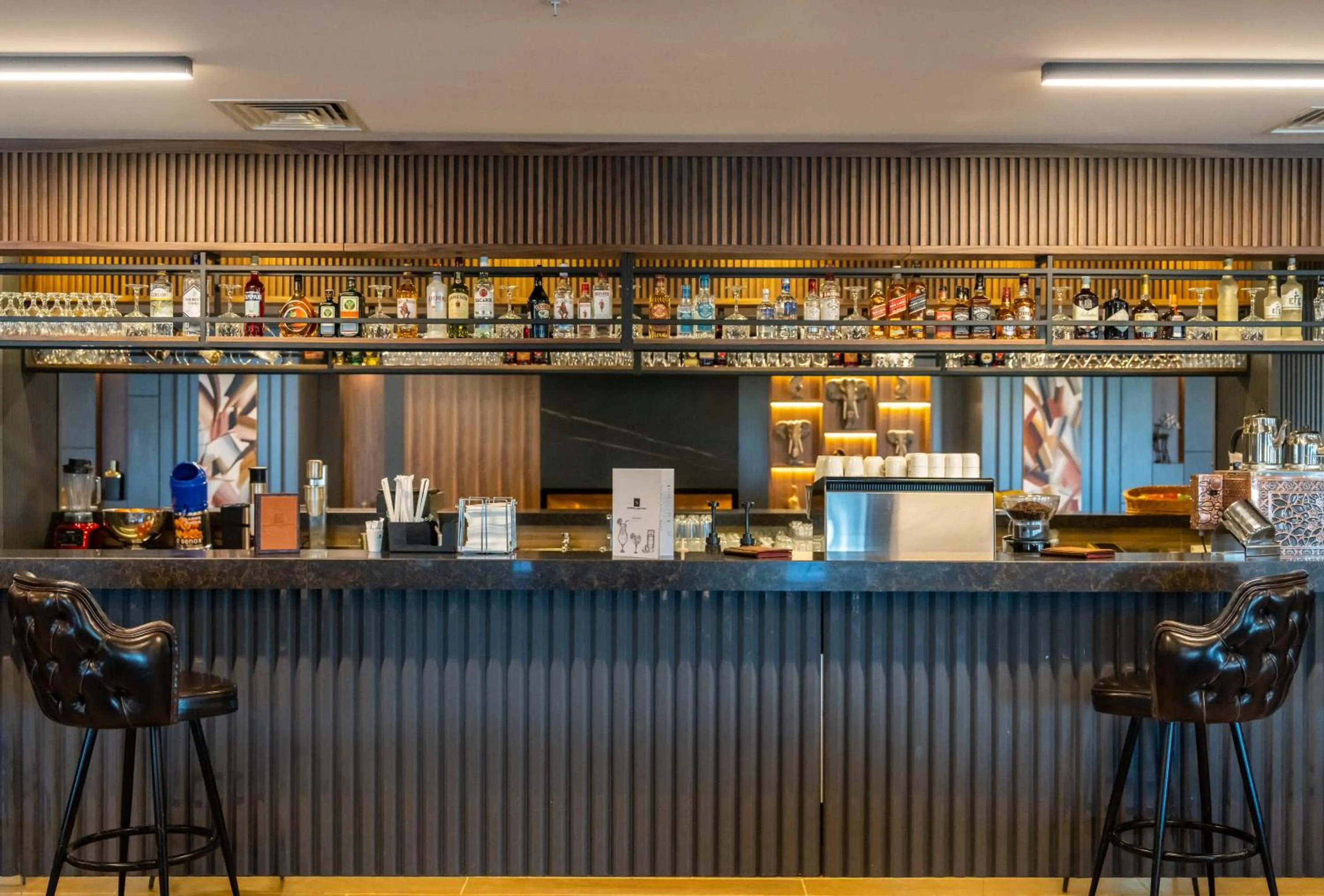 Lounge or bar in SARPİNO MOUNTAİN HOTEL