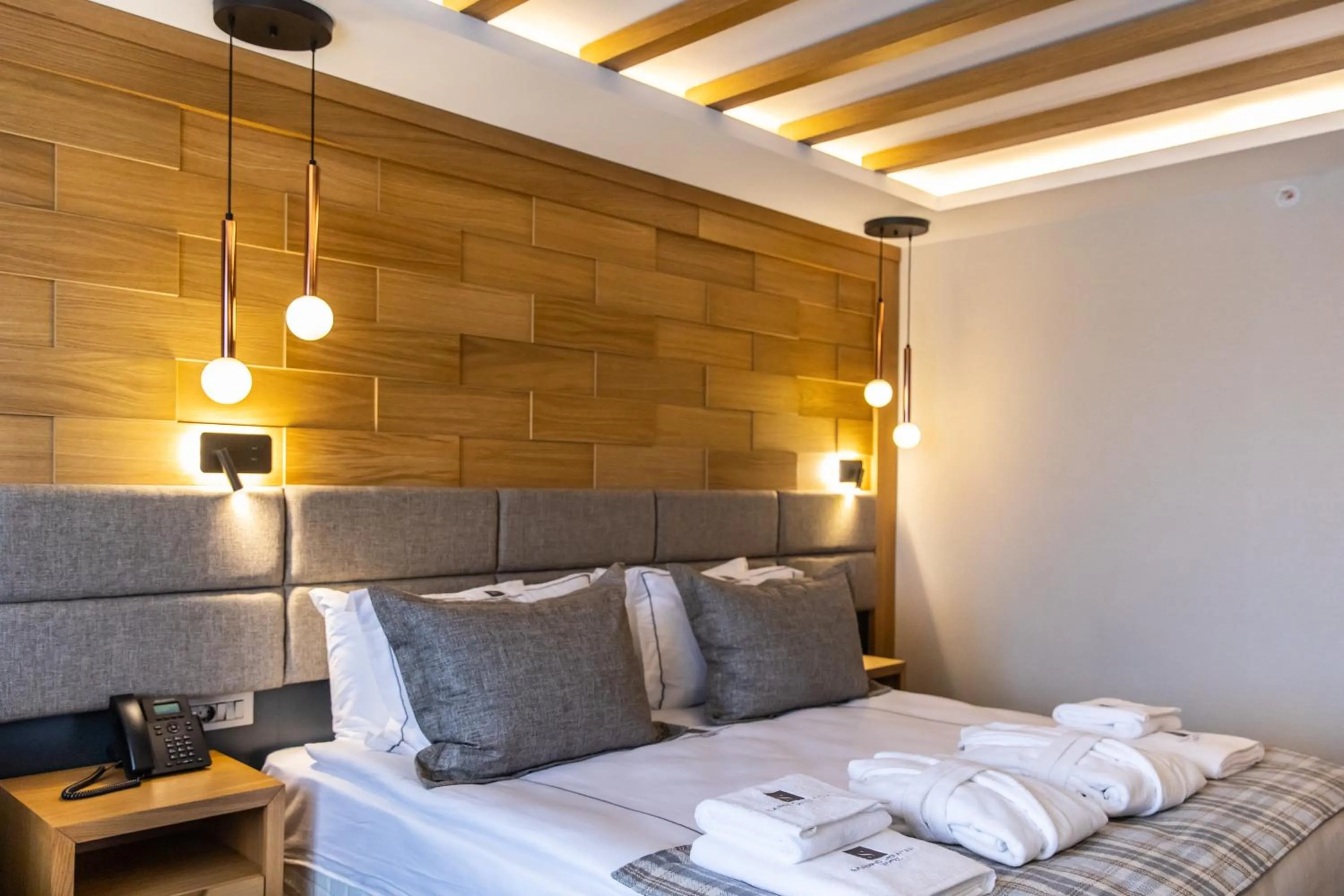 Photo of the whole room, Bed in SARPİNO MOUNTAİN HOTEL