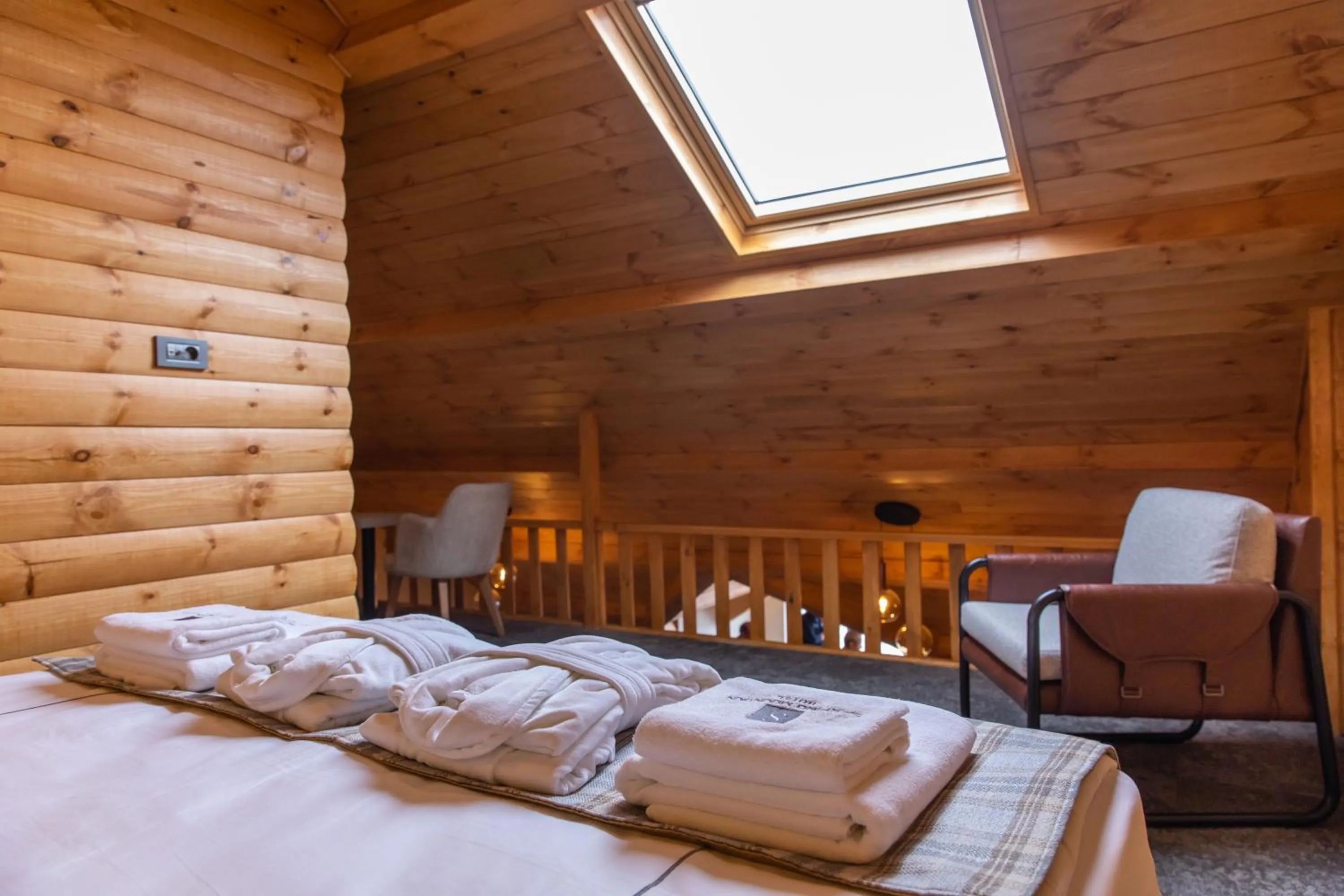 Bedroom, Bed in SARPİNO MOUNTAİN HOTEL