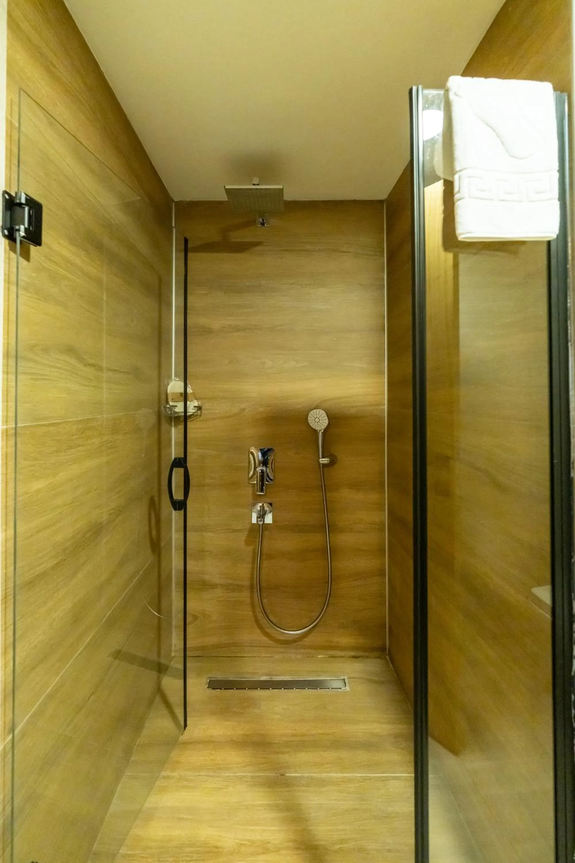 Bathroom in SARPİNO MOUNTAİN HOTEL