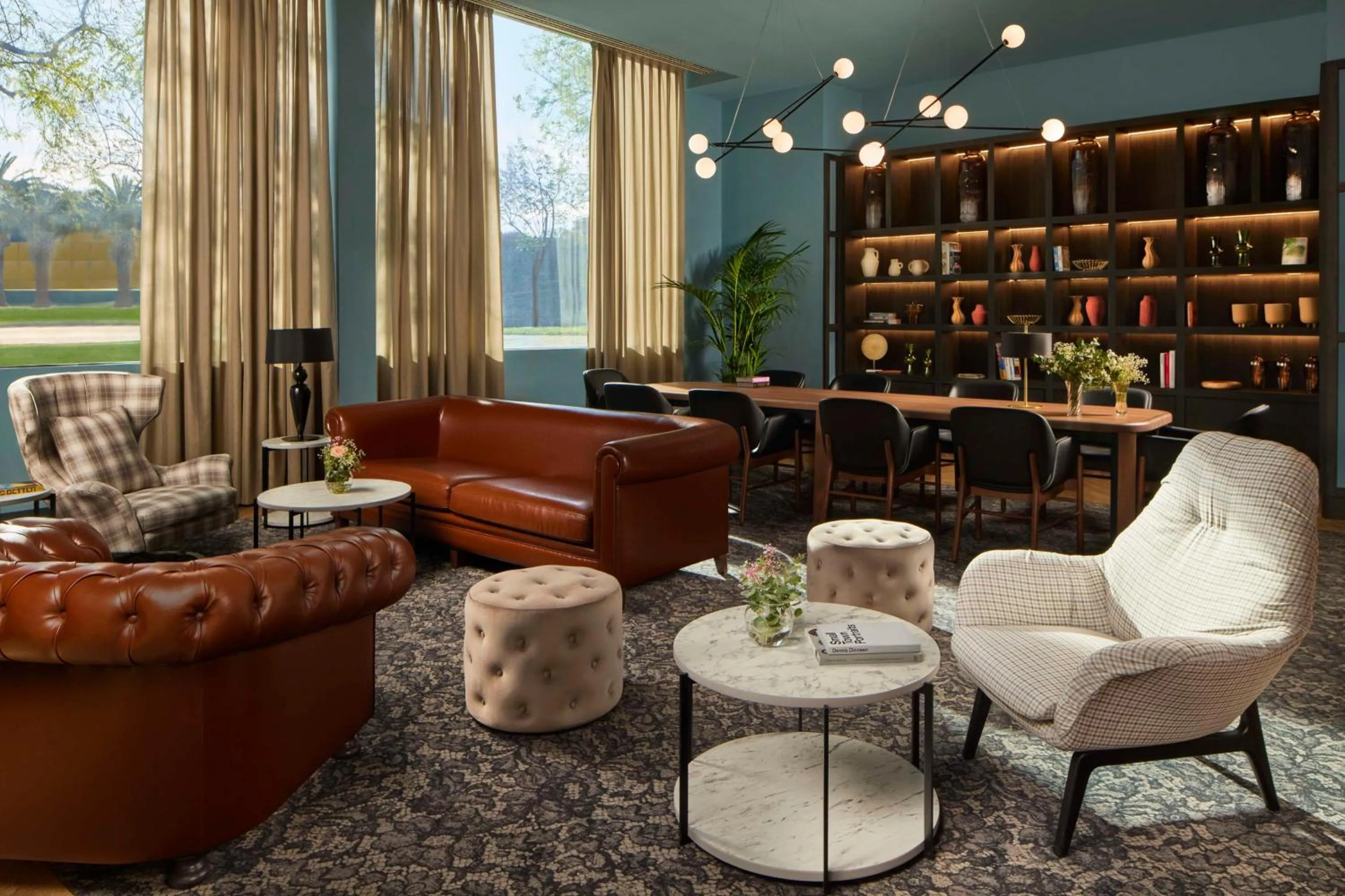 Lobby or reception in NH Alicante