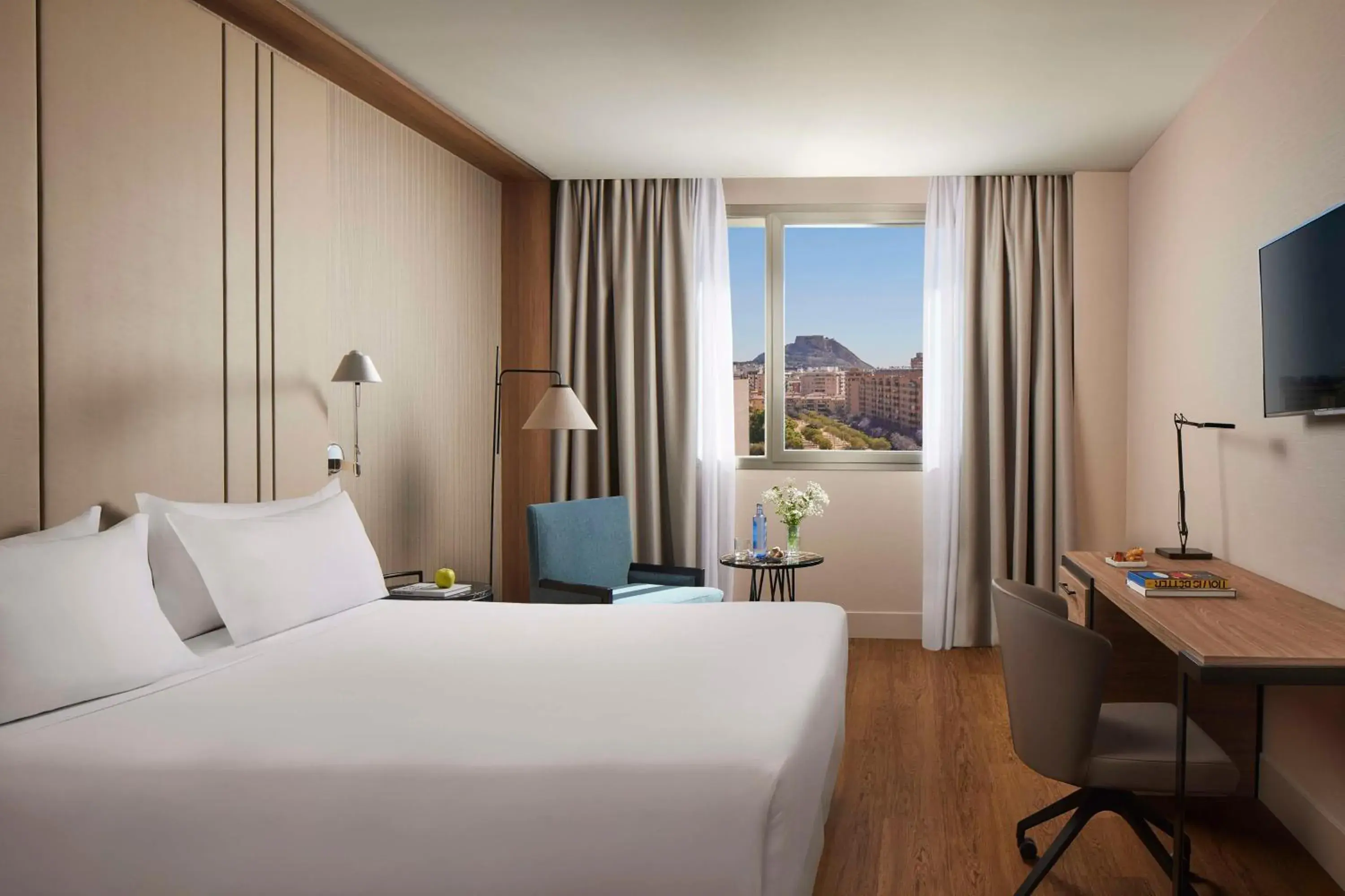 Bedroom, Bed in NH Alicante Bedroom, Bed in NH Alicante