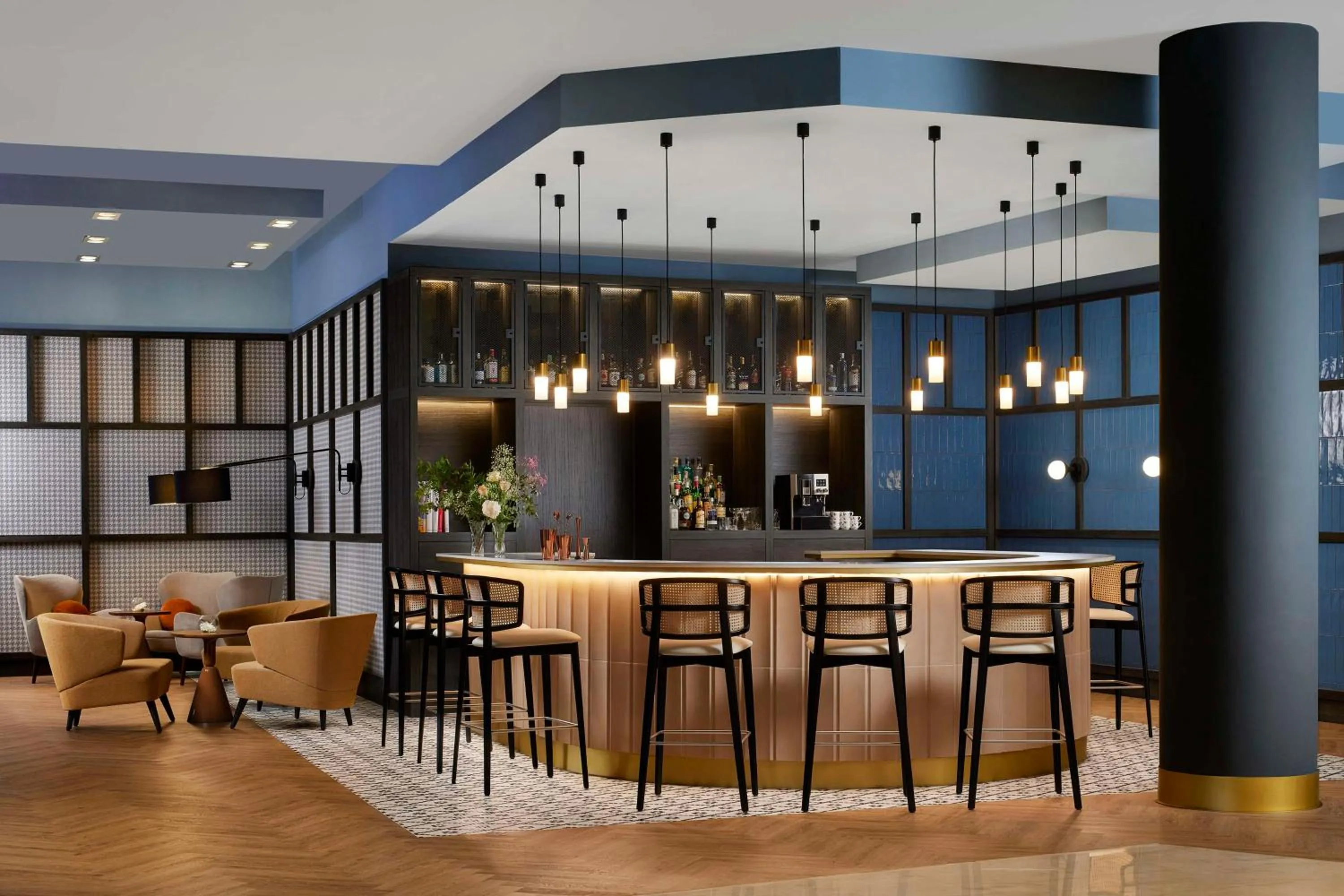 Lounge or bar in NH Alicante