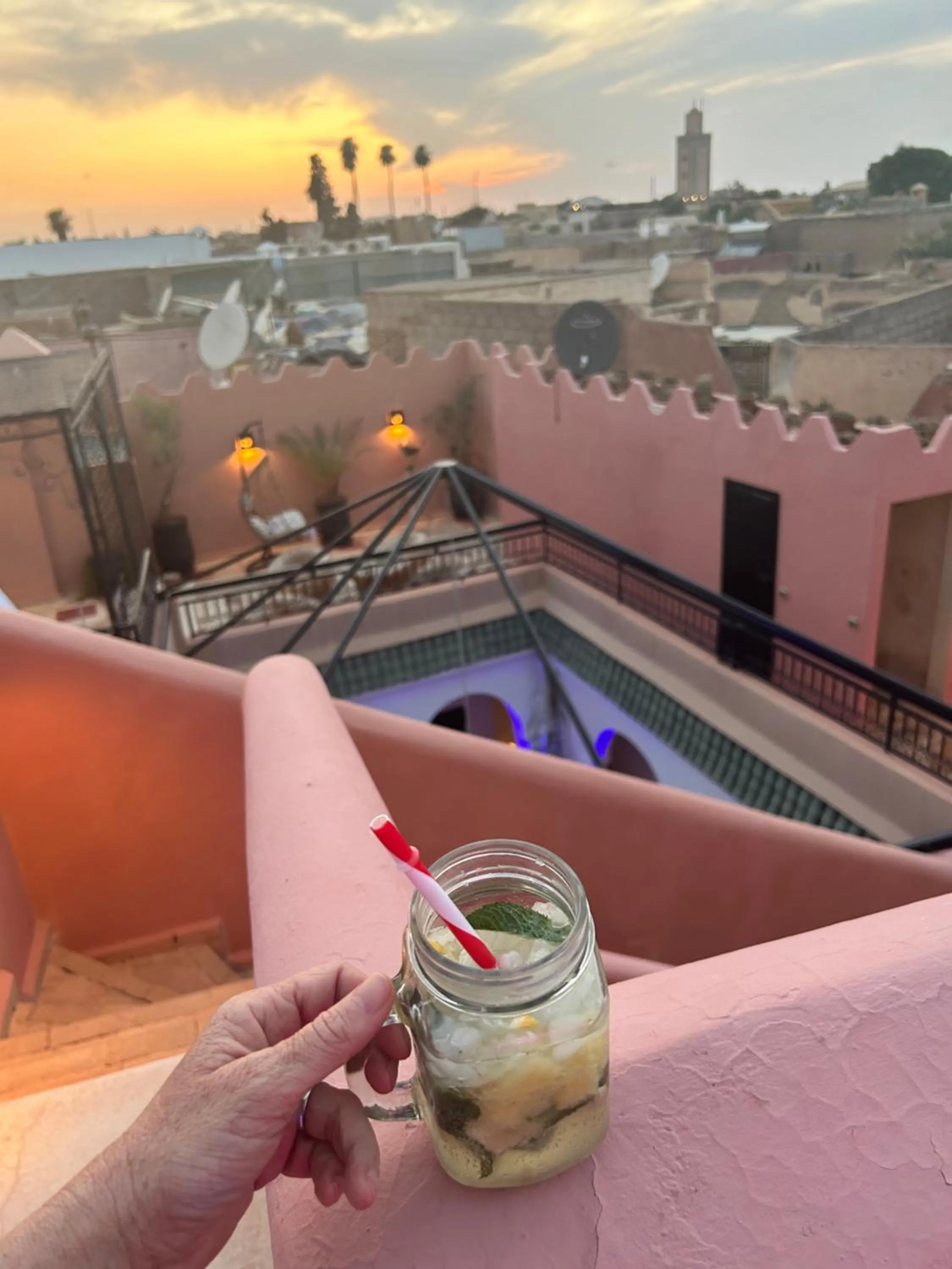 Restaurant/places to eat in Riad RIM