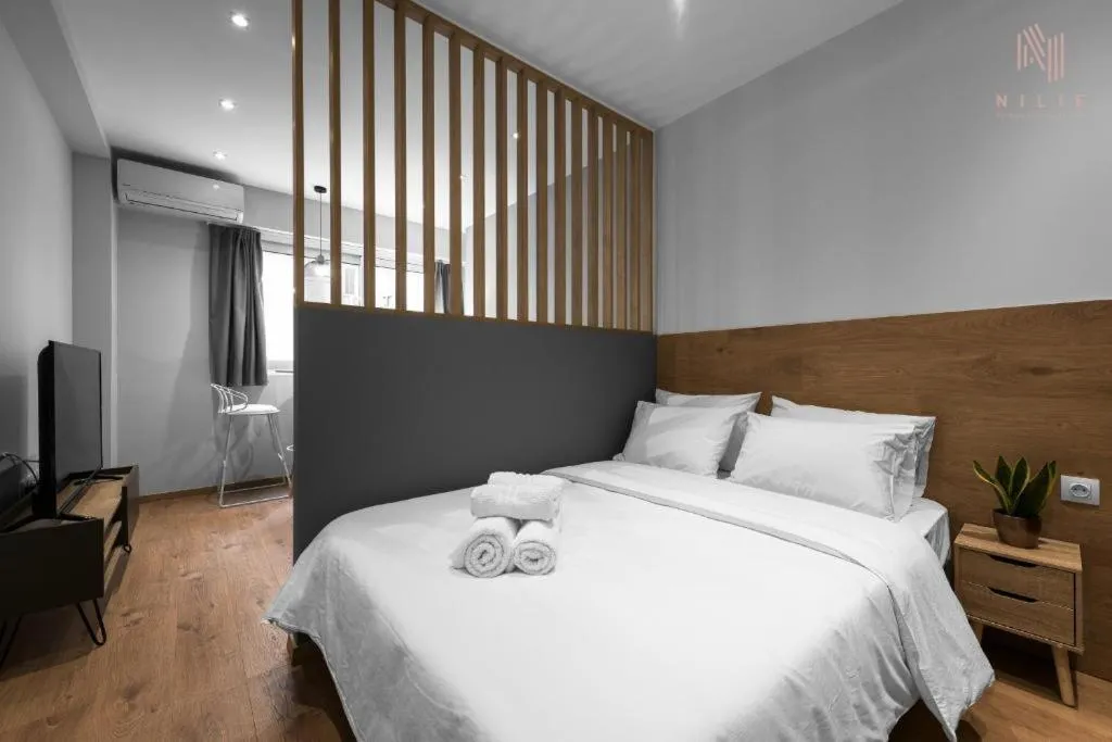 Bed in Big Apple, Nilie Hospitality MGMT