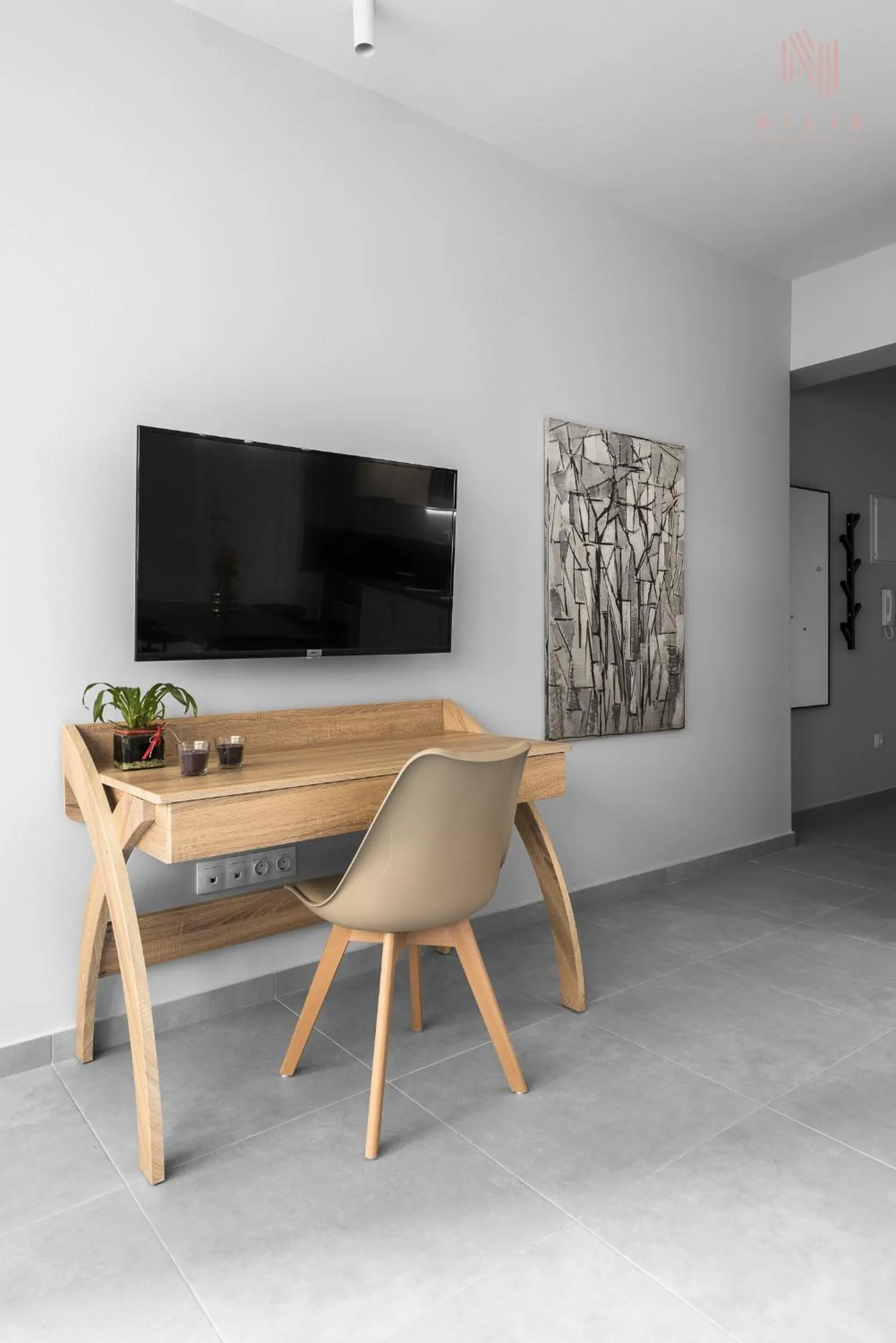 TV and multimedia in Big Apple, Nilie Hospitality MGMT