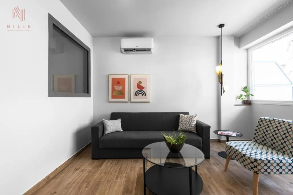 TV and multimedia in Big Apple, Nilie Hospitality MGMT