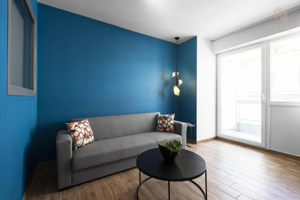 TV and multimedia in Big Apple, Nilie Hospitality MGMT