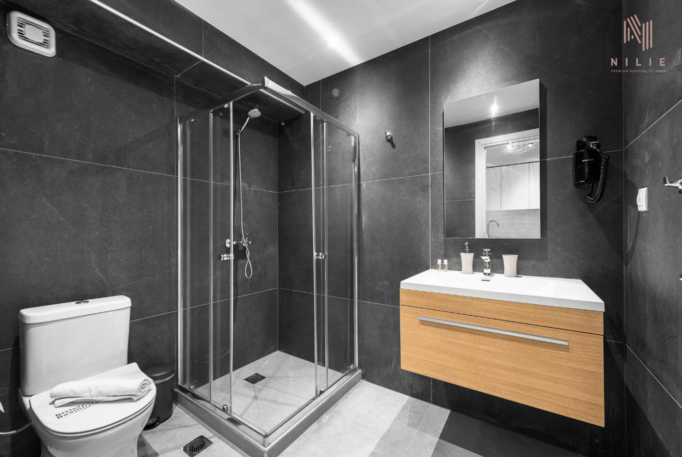 Toilet in Big Apple, Nilie Hospitality MGMT