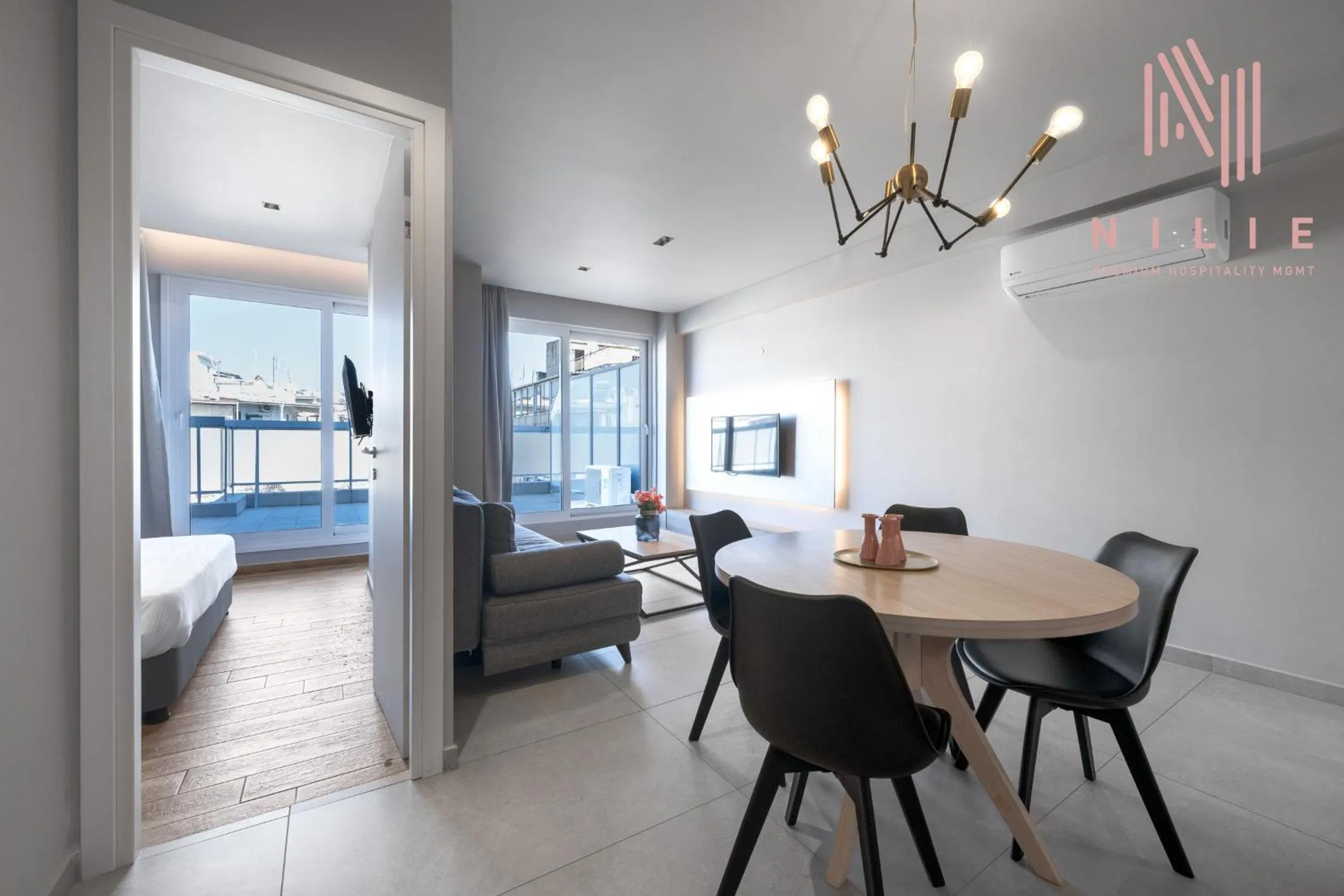 Photo of the whole room in Big Apple, Nilie Hospitality MGMT