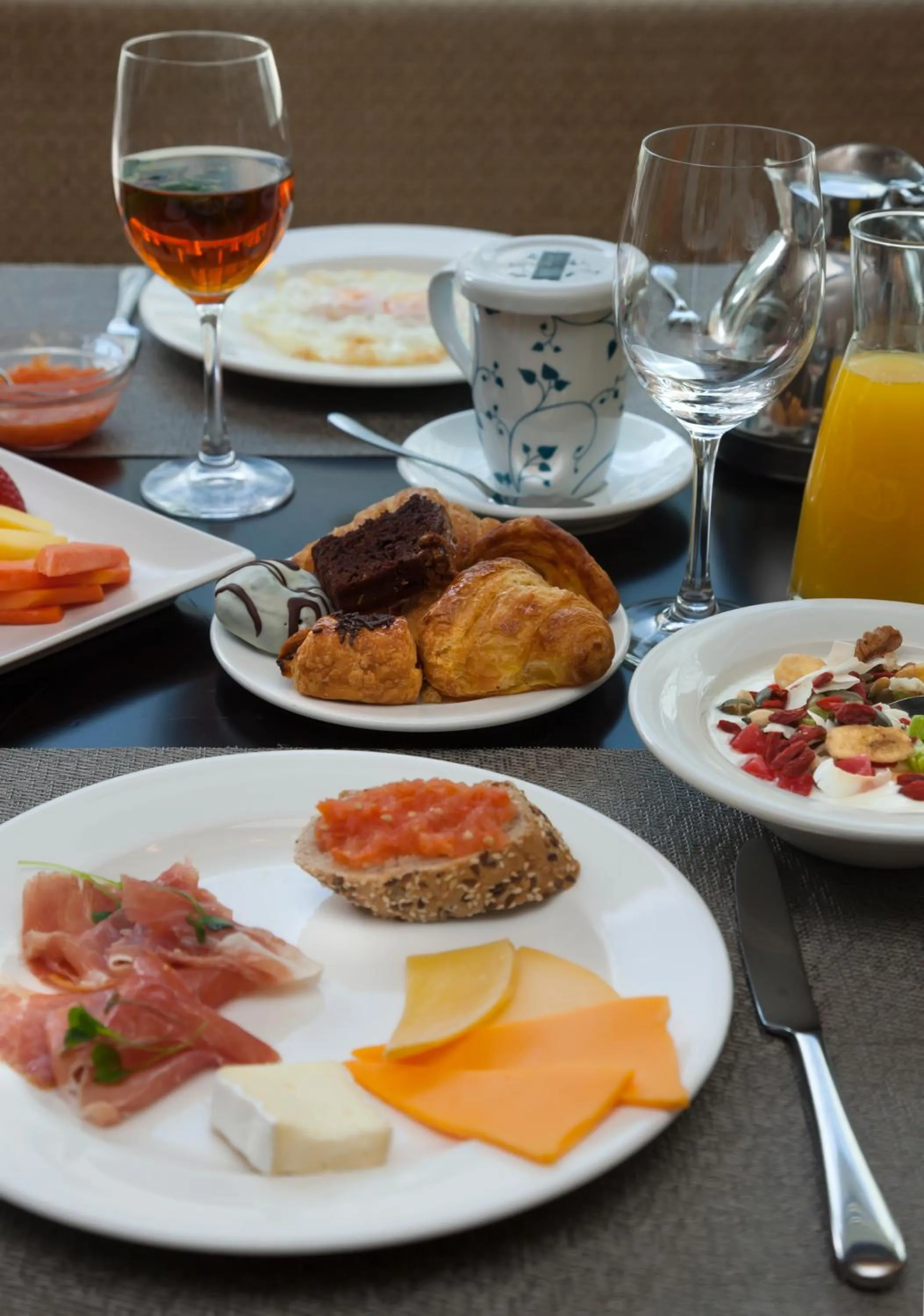 Meals in NH Collection Santiago de Compostela