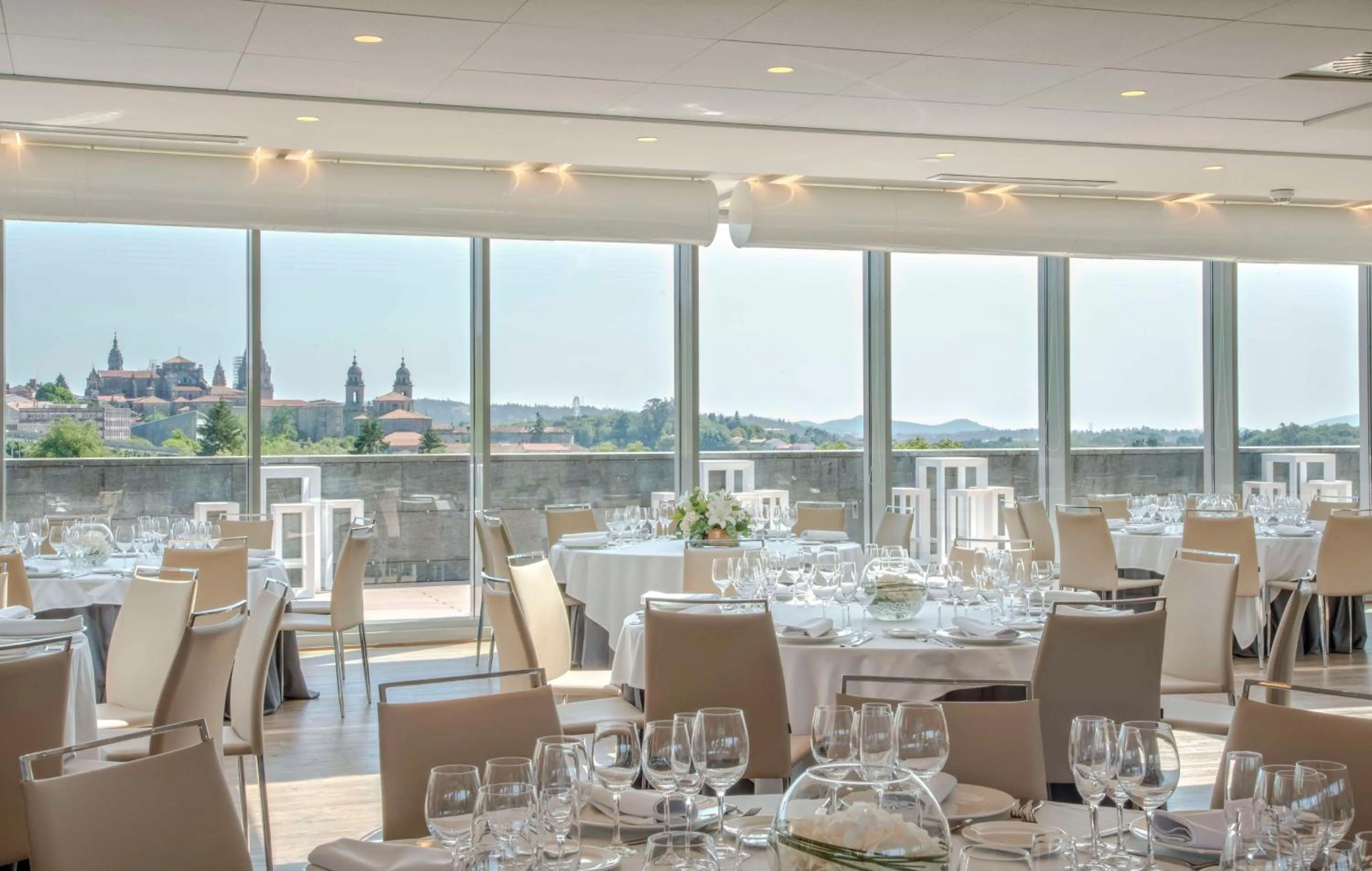 Meeting/conference room in NH Collection Santiago de Compostela