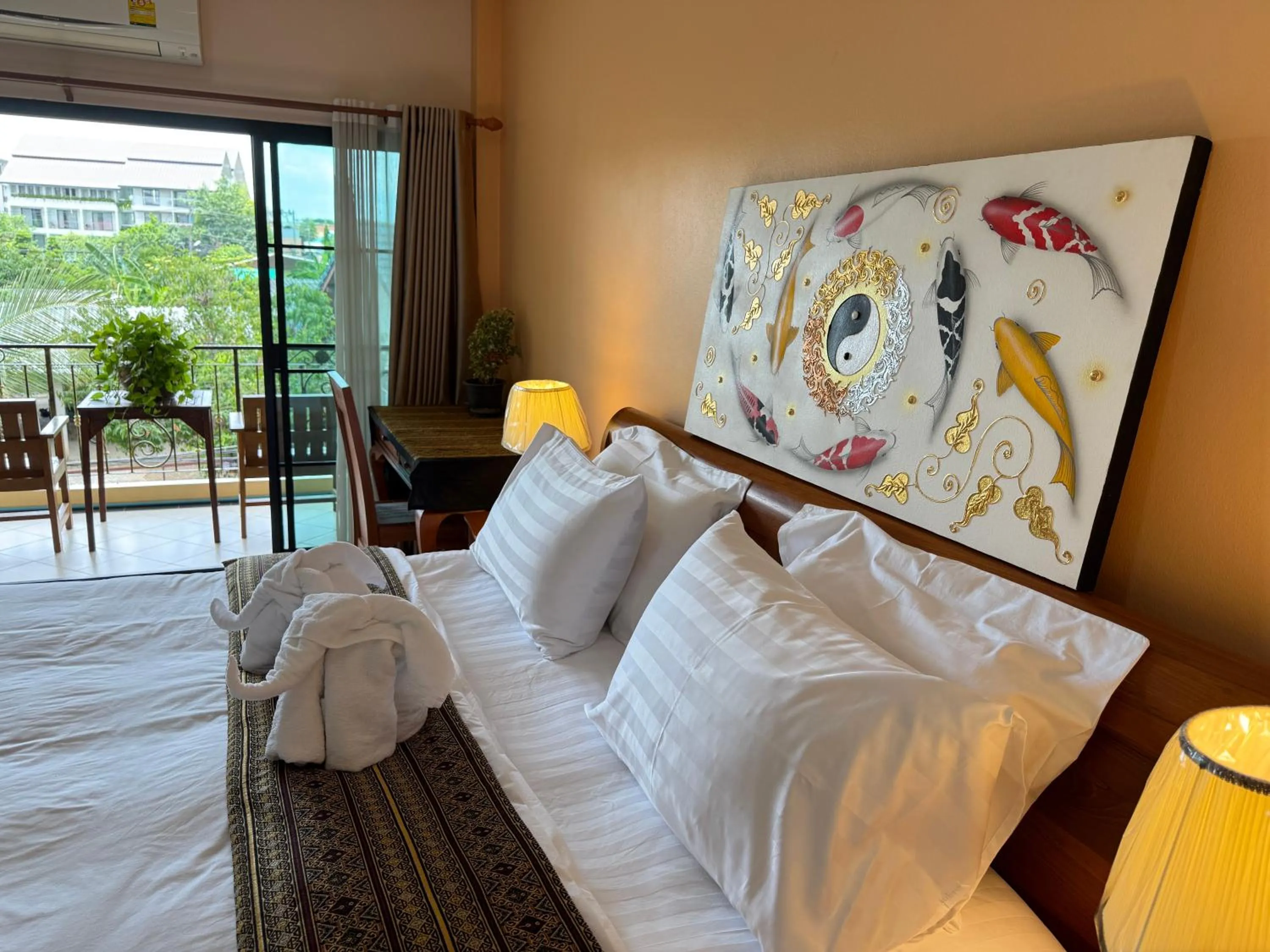 Bedroom, Bed in Laph Kham House