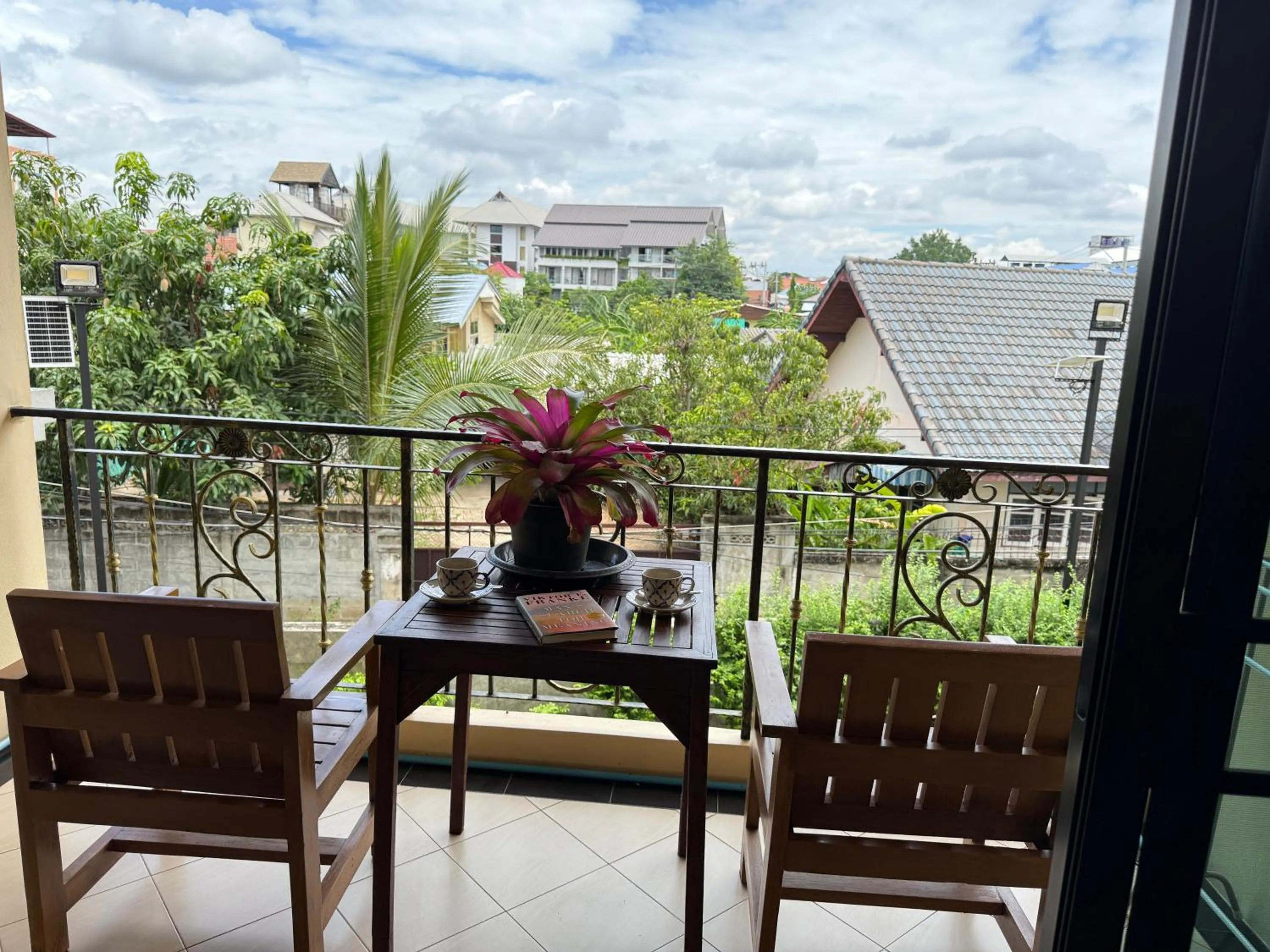 Balcony/Terrace in Laph Kham House