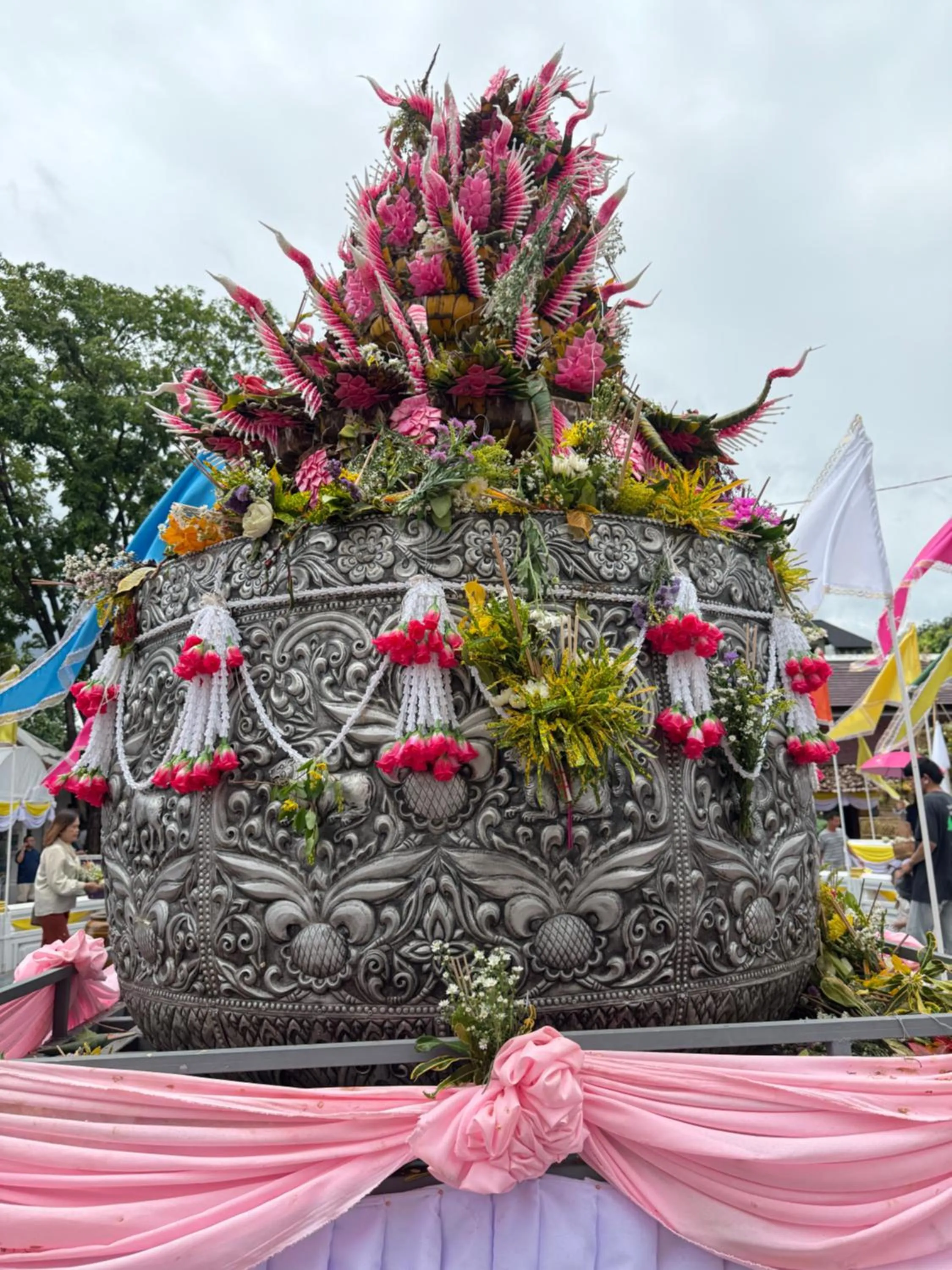 Day in Laph Kham House