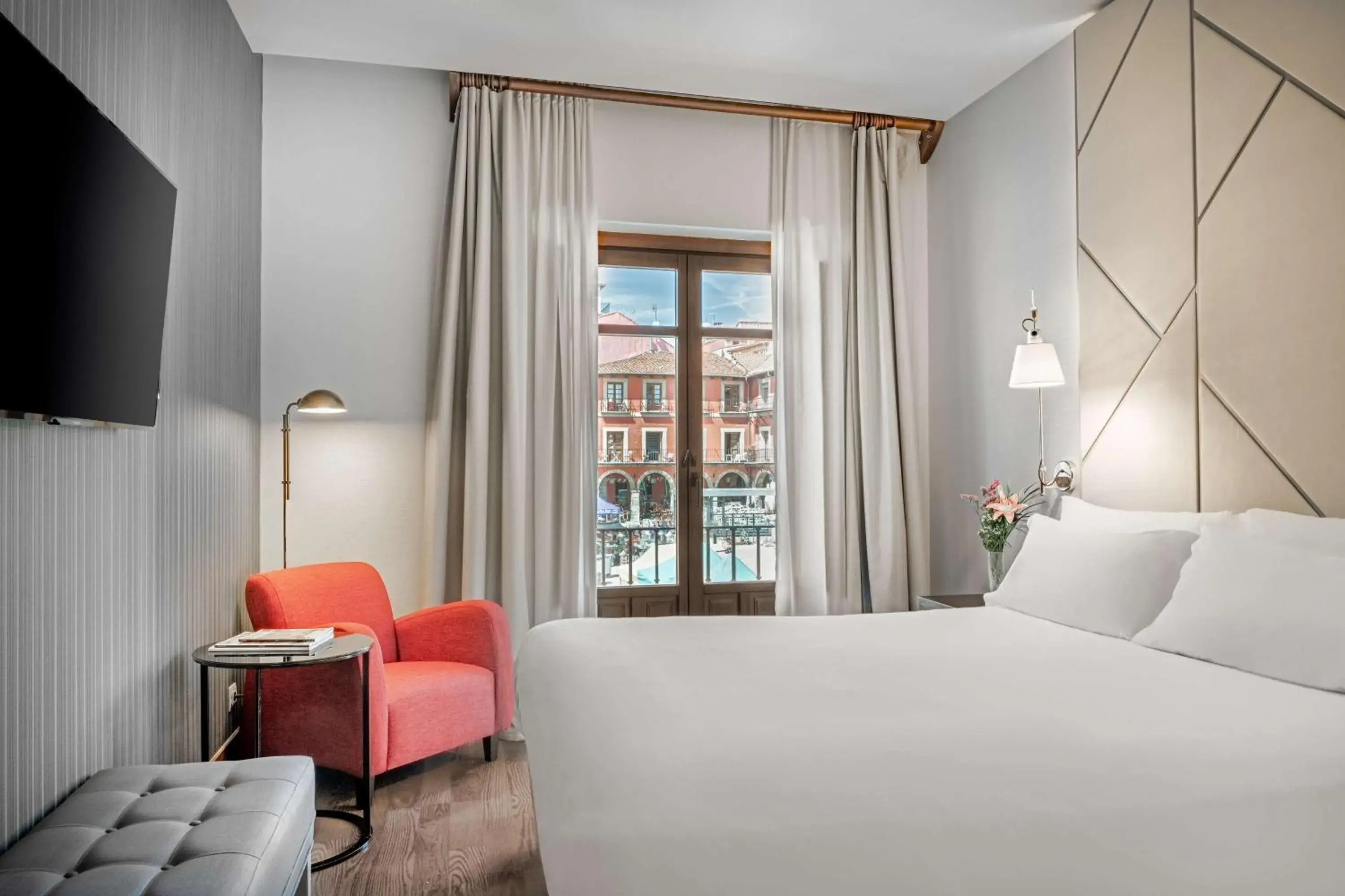 Bedroom, Bed in NH Collection León Plaza Mayor Bedroom, Bed in NH Collection León Plaza Mayor