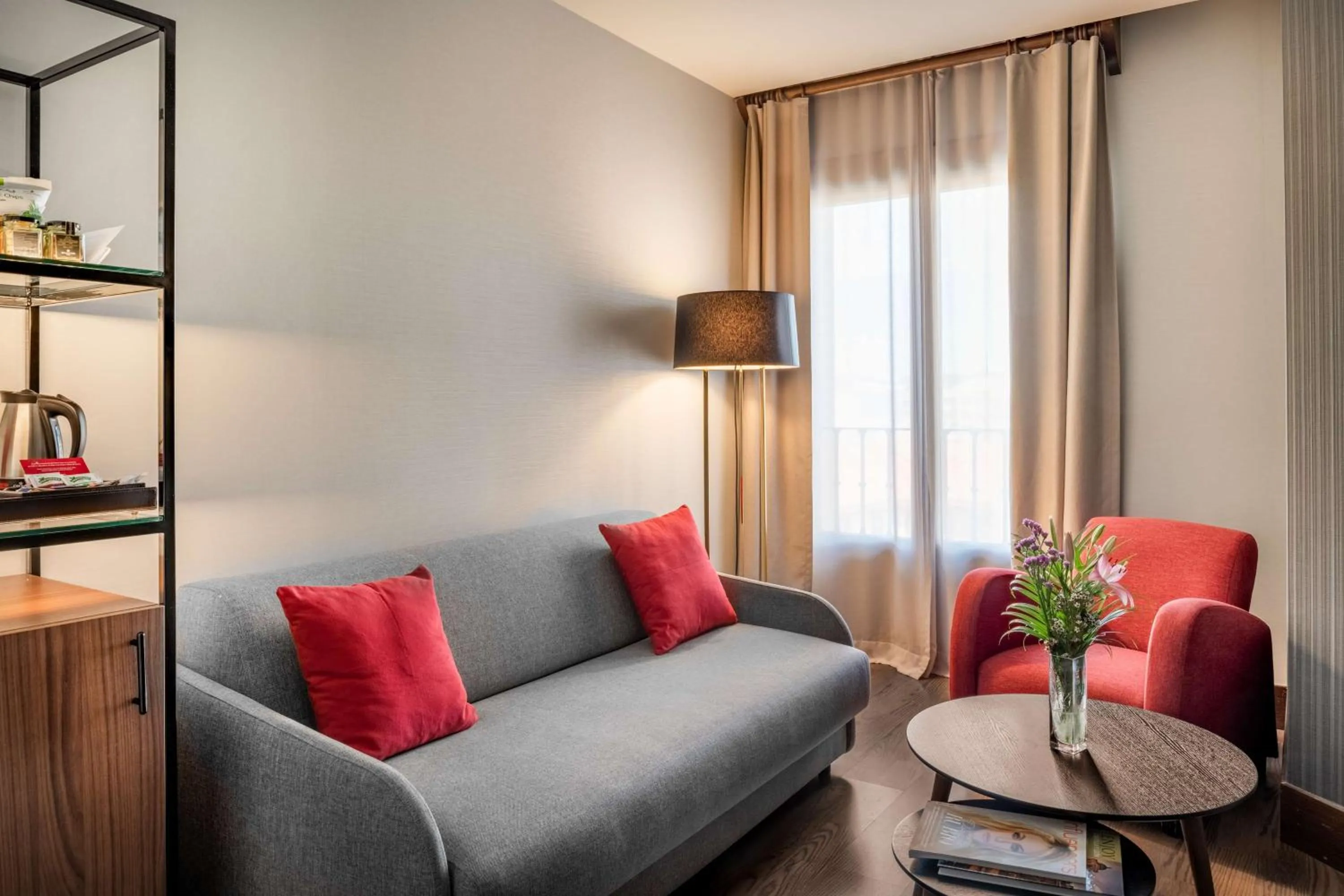 Bedroom in NH Collection León Plaza Mayor