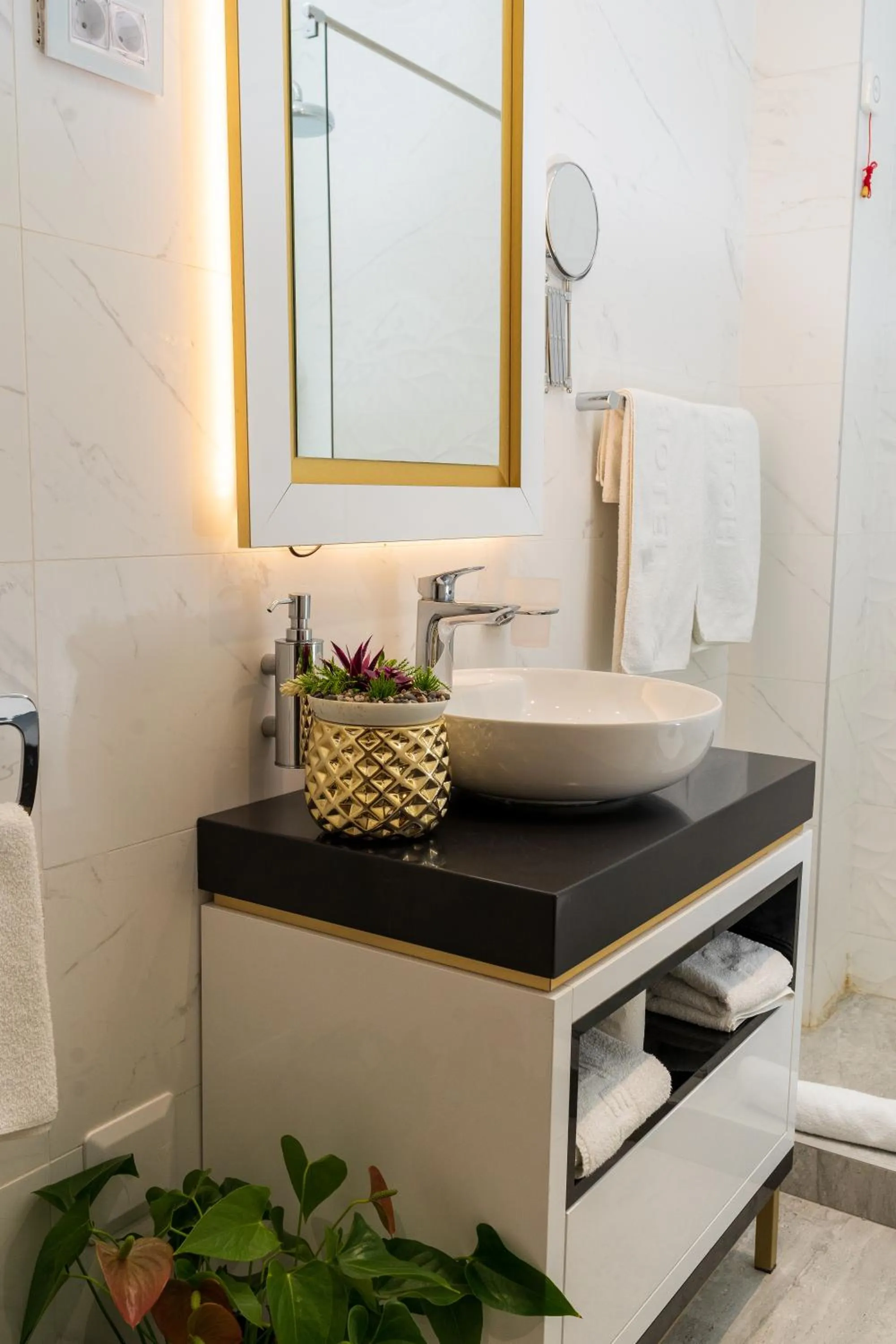 Bathroom in Queen Palace