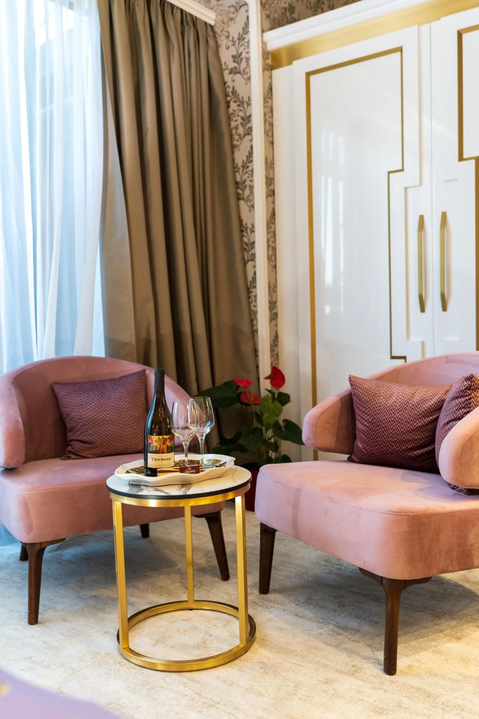 Seating area in Queen Palace