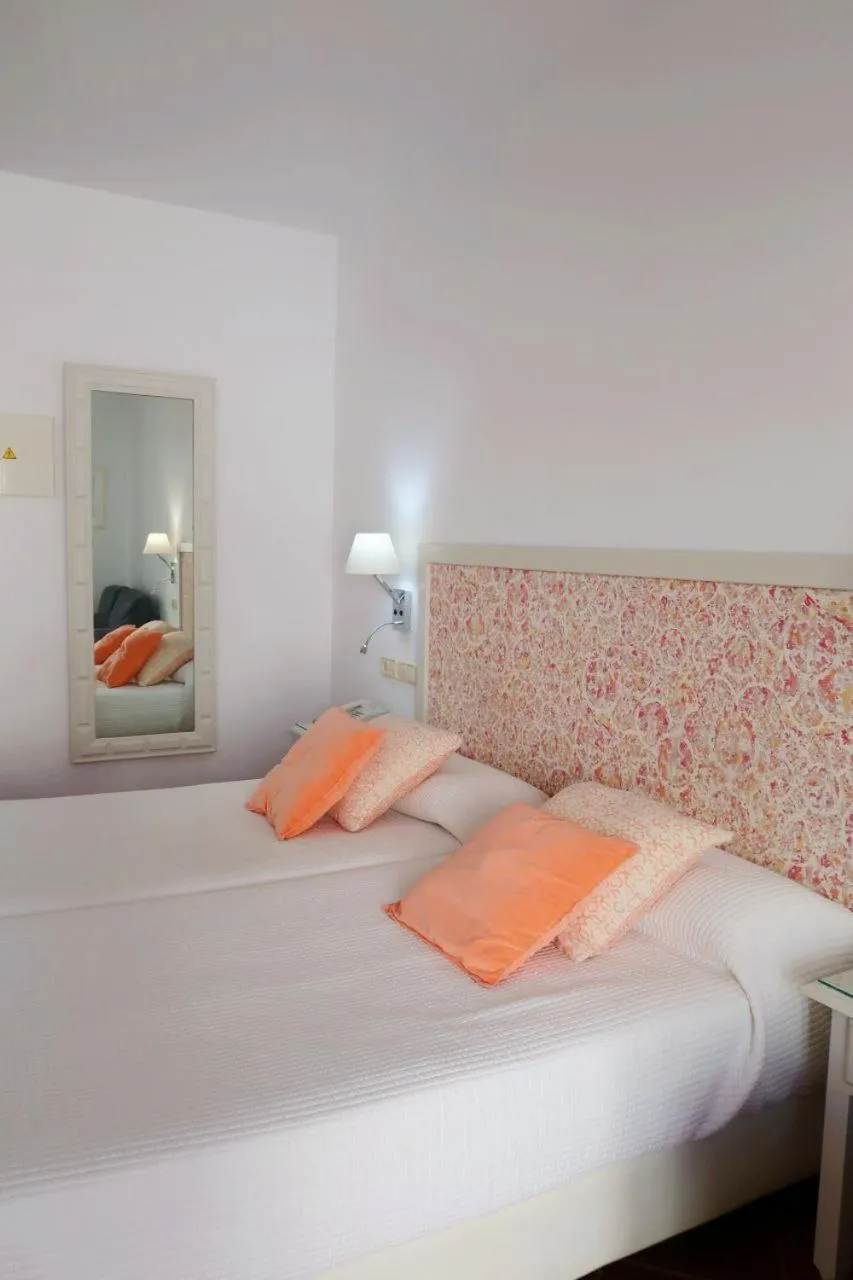 Bed in Hotel Malaga Picasso