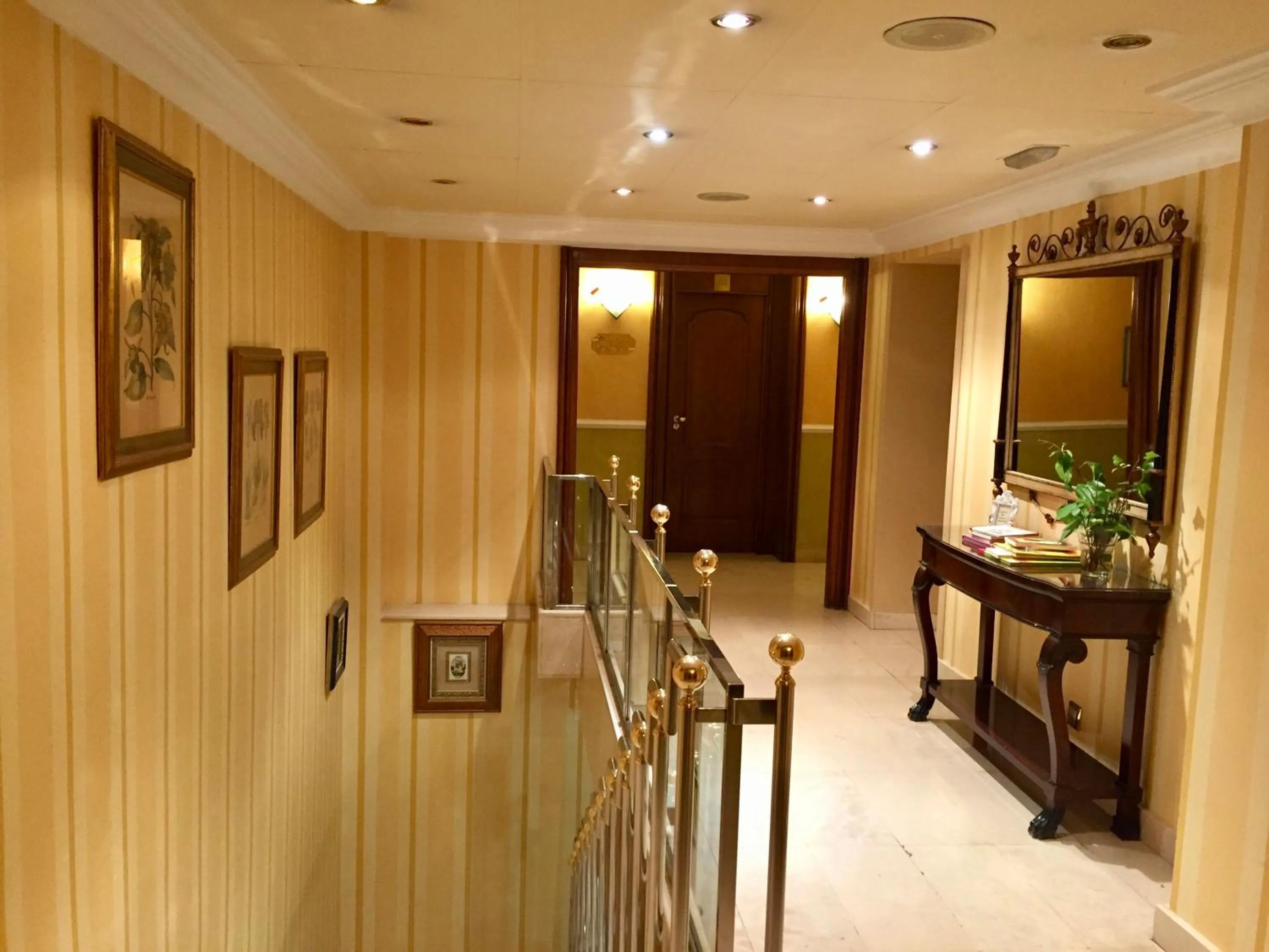 Decorative detail in Hotel Maria Luisa