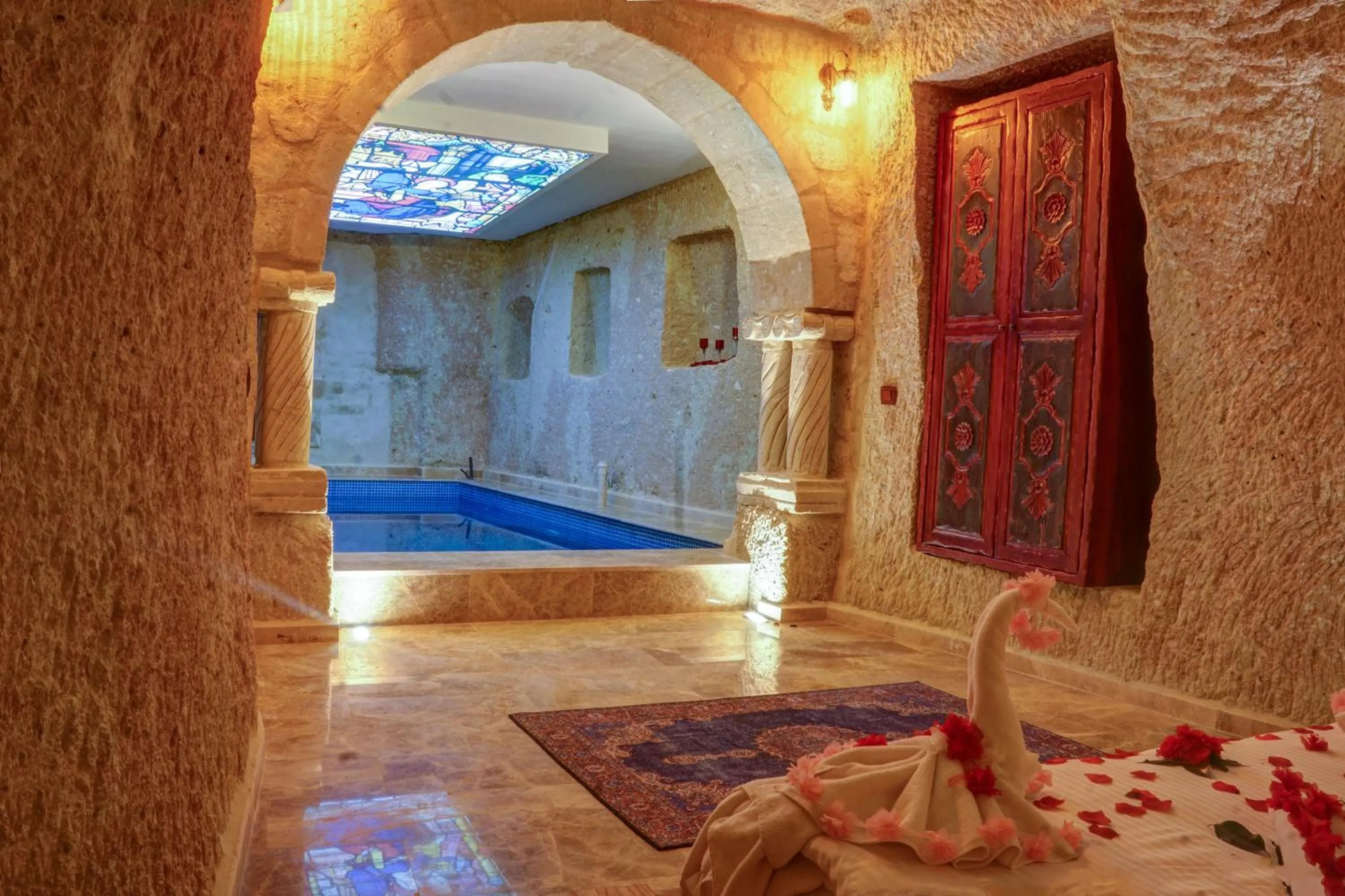 Pool view in The Calypso Cave