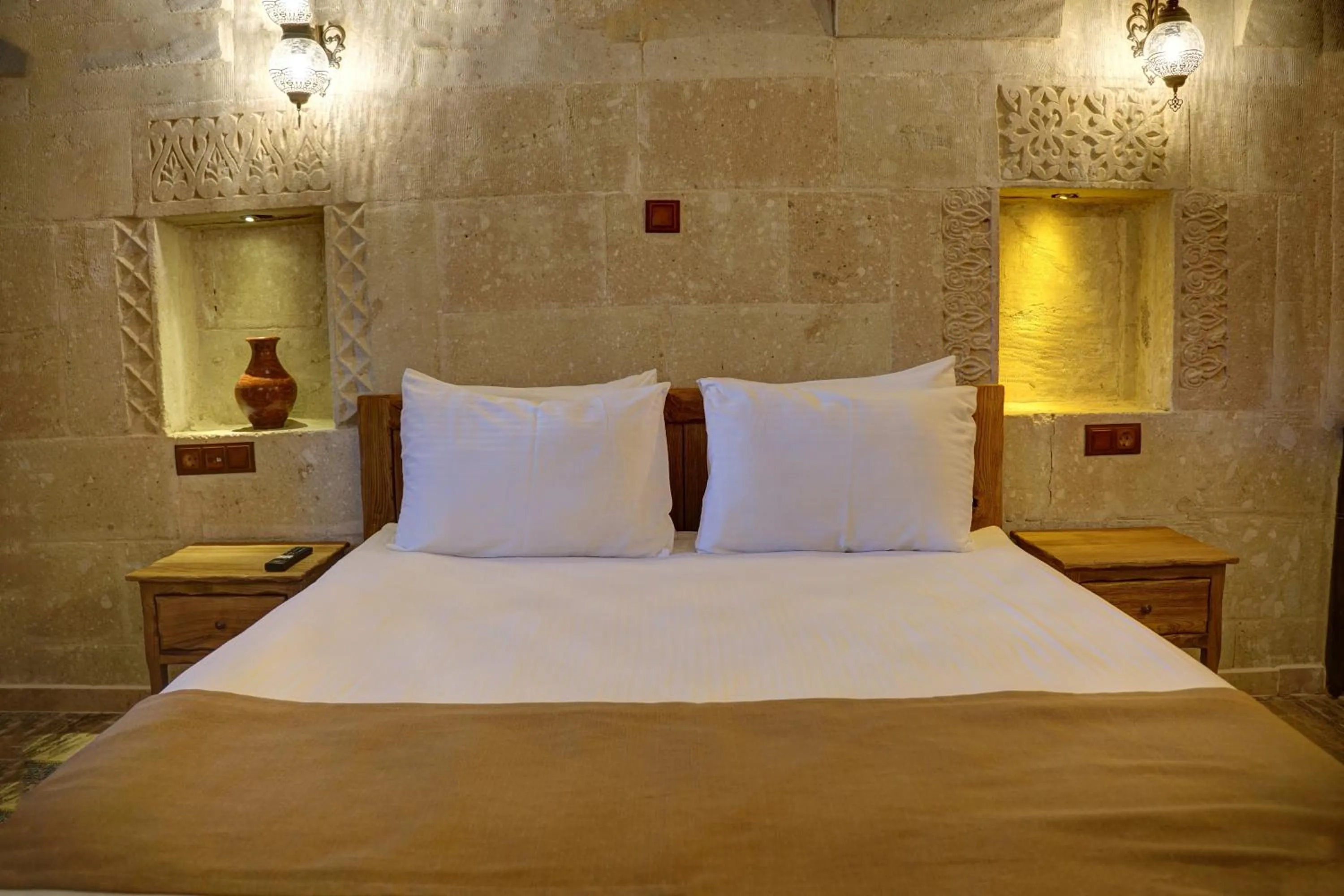 Bed in The Calypso Cave