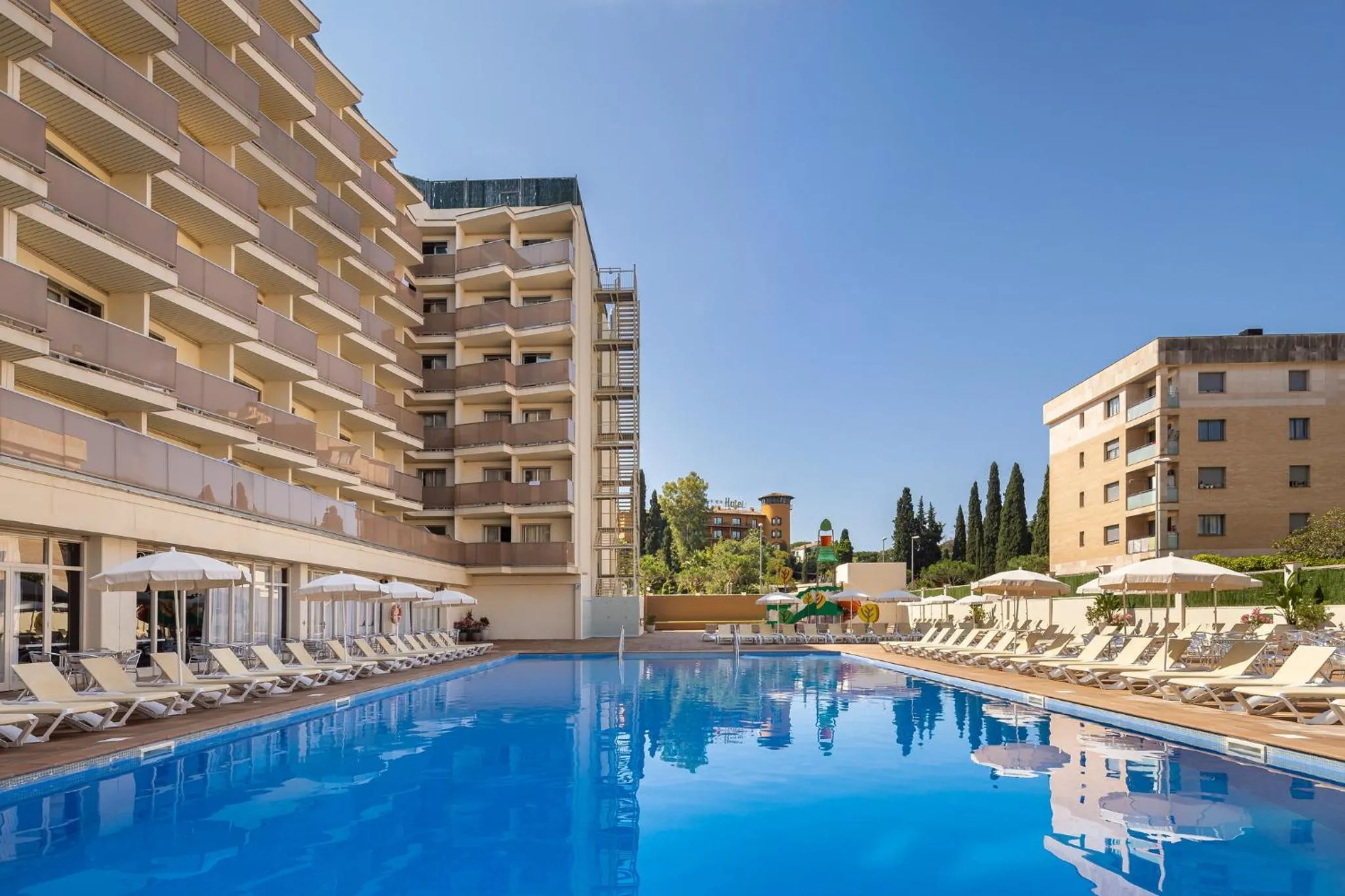 Swimming pool in htop Amatista #htopBliss