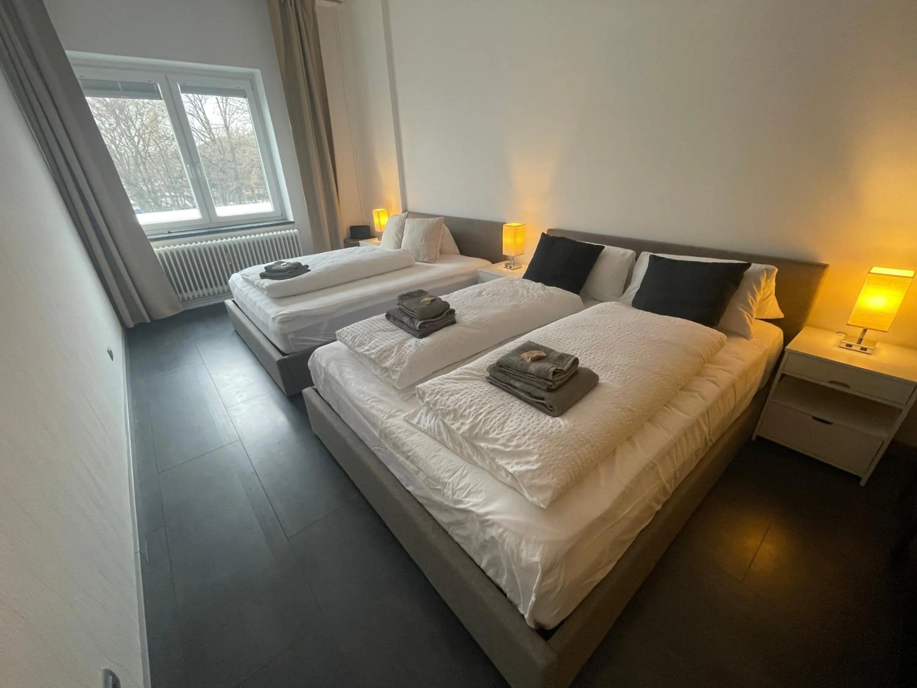 Bed in TruRetreats Design Loft für 8 Personen I Riesige Küche I eCharger I 65z SmartTV I 150qm