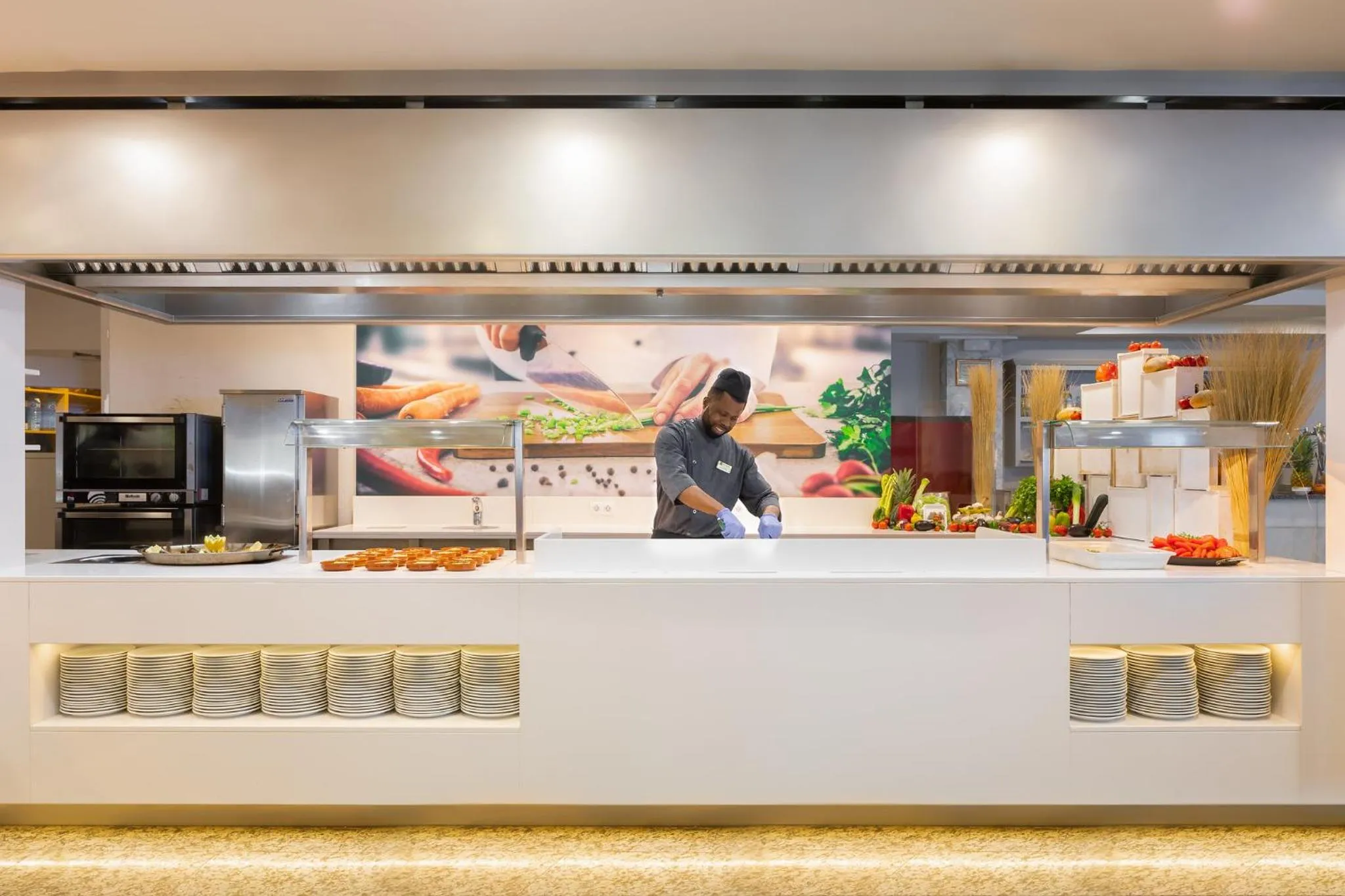 Restaurant/places to eat in htop Royal Star & SPA #htopFun