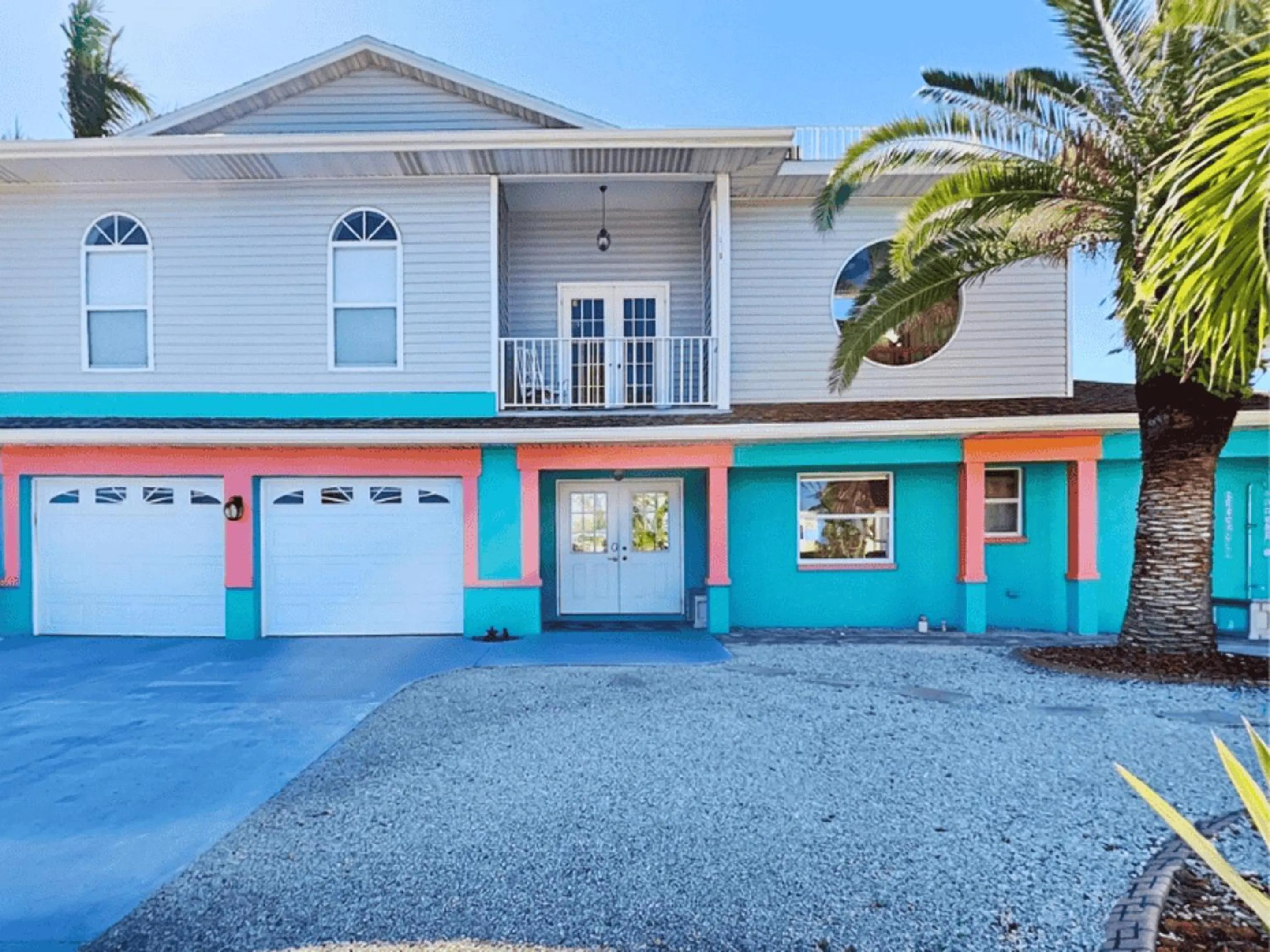 244 Flamingo