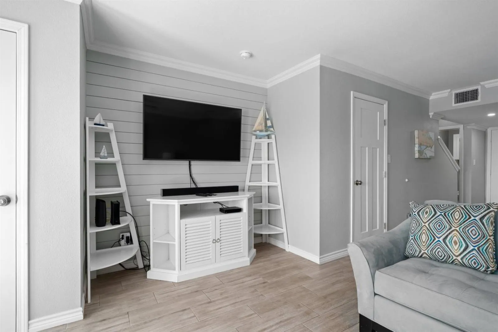 Property building in 5 Oclock Somewhere