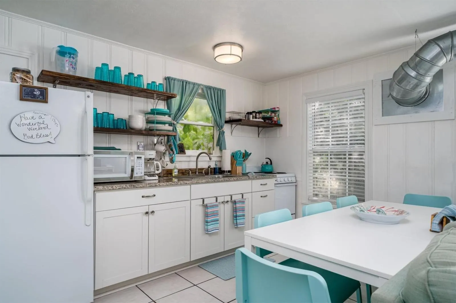 Property building in A Salty Texan - Sun Harbor Cottage #10